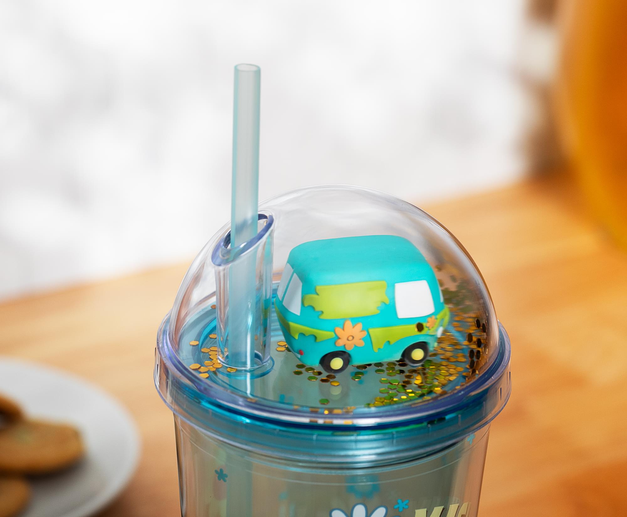Scooby-Doo Mystery Machine Gang 24-Ounce Carnival Cup With Lid and Straw
