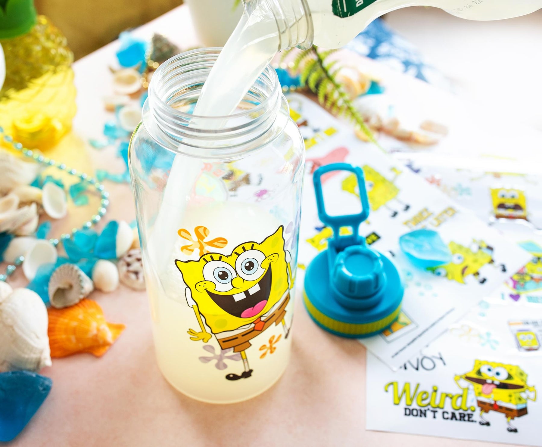 Silver Buffalo Spongebob SquarePants Happy Laugh Flowers Twist Spout Water Bottle & Sticker Set