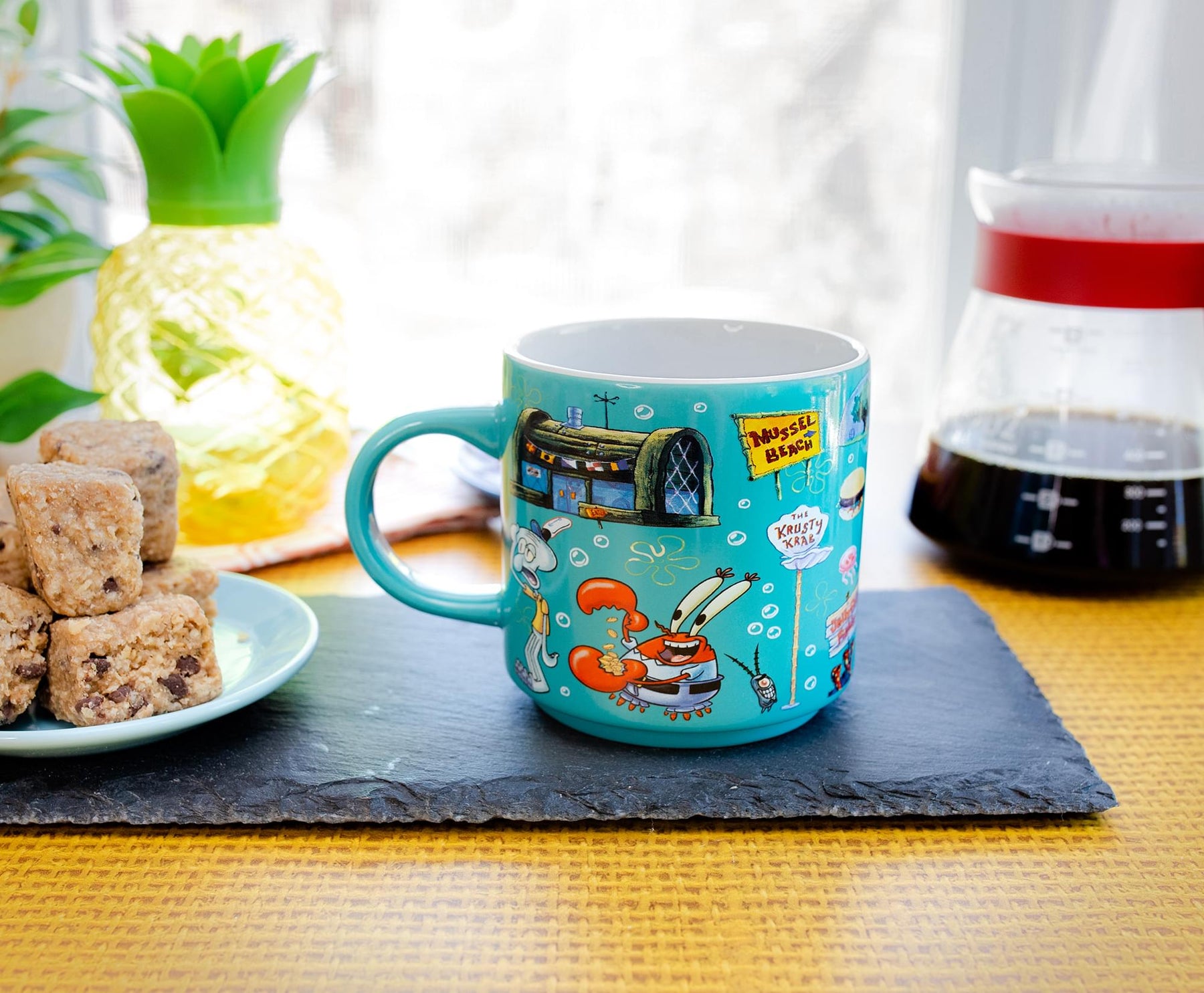 SpongeBob SquarePants "Bikini Bottom" Ceramic Mug | Holds 13 Ounces