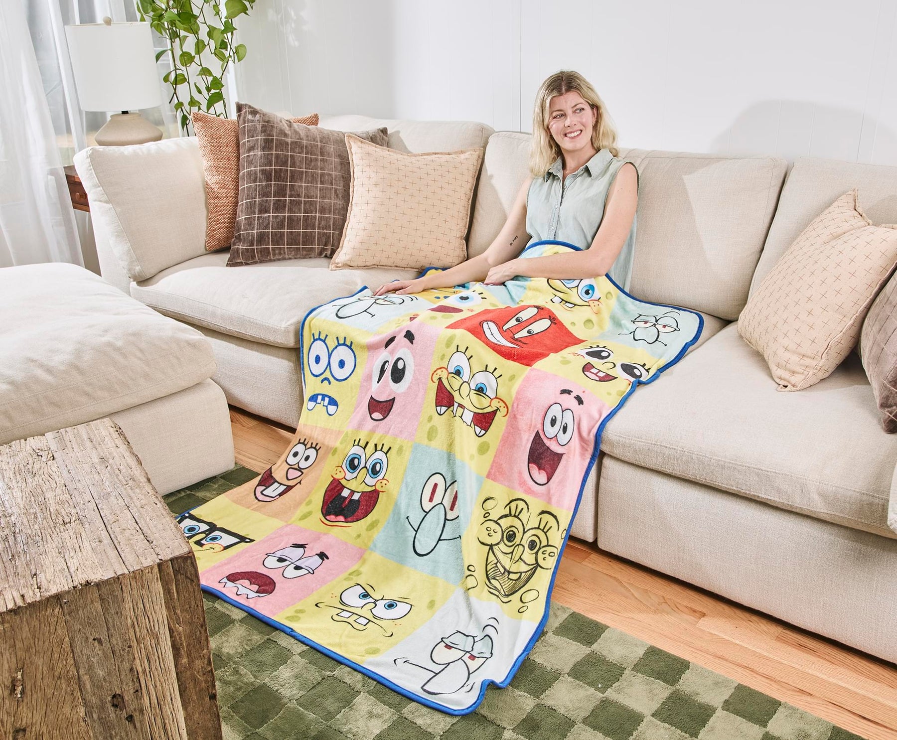 SpongeBob SquarePants Character Faces Fleece Throw Blanket | 45 x 60 Inches