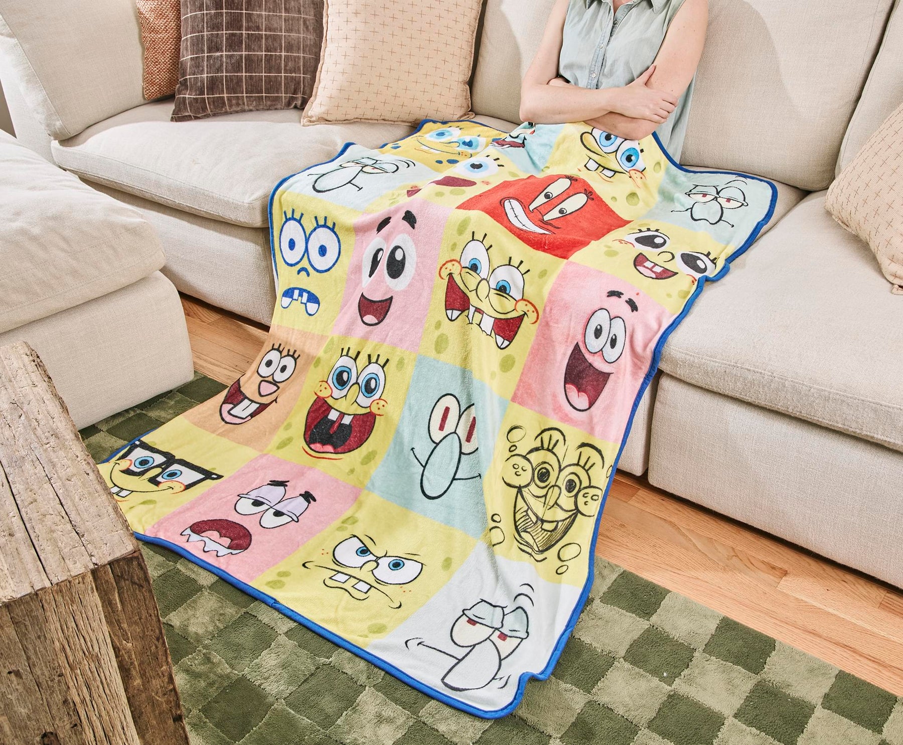 SpongeBob SquarePants Character Faces Fleece Throw Blanket | 45 x 60 Inches