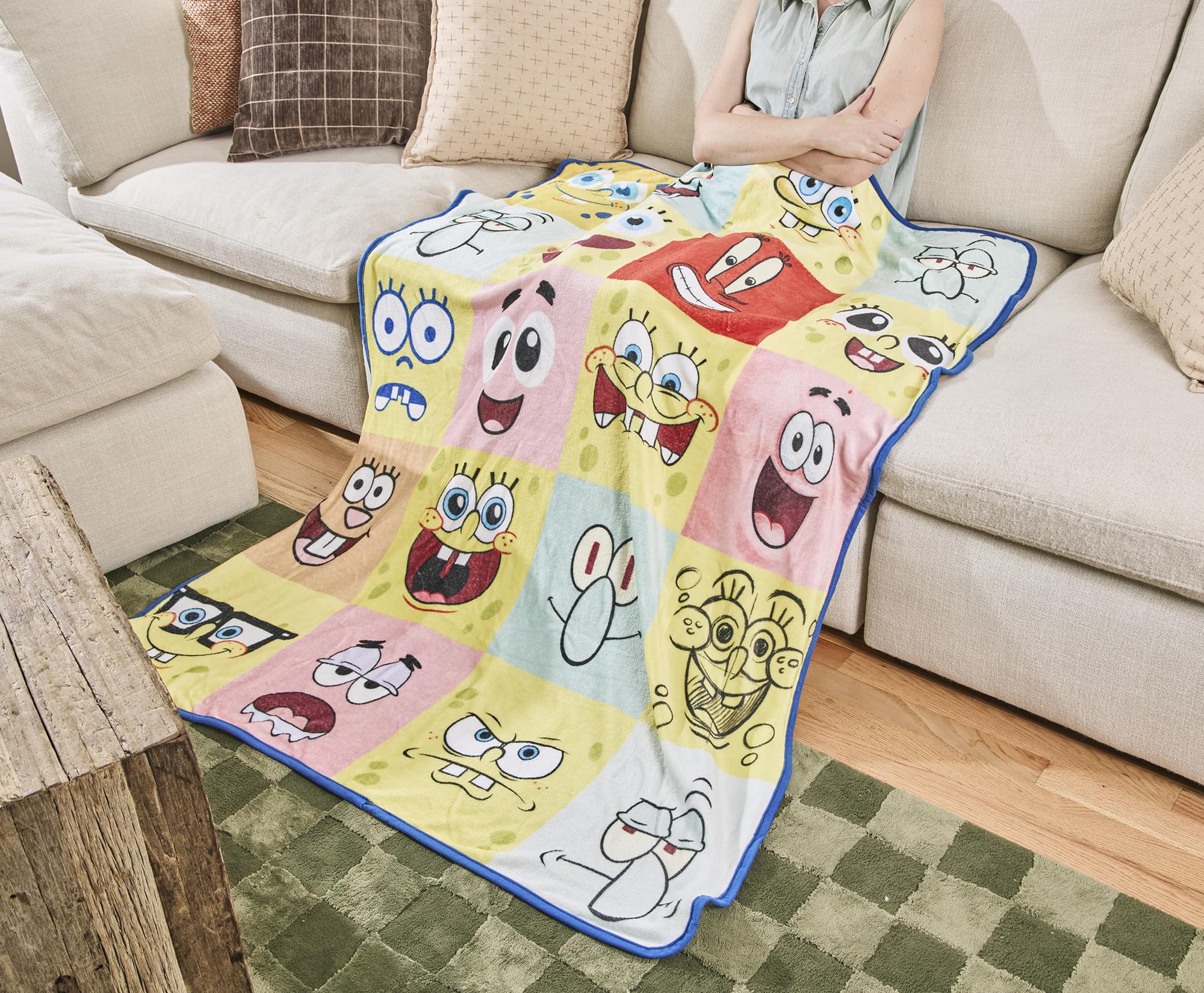 SpongeBob SquarePants Character Faces Fleece Throw Blanket | 45 x 60 Inches