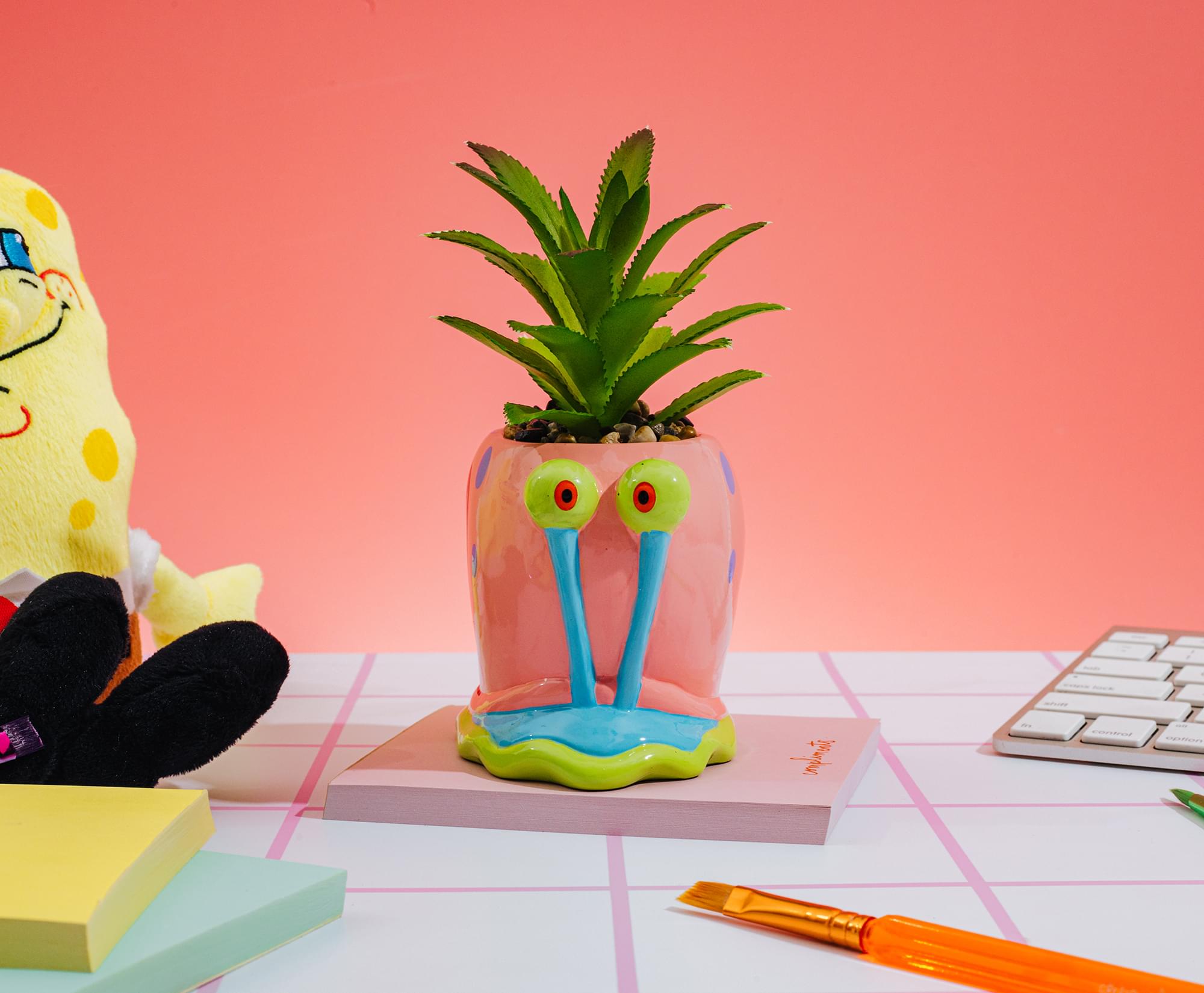 Nickelodeon SpongeBob SquarePants Gary Mini Planter With Artificial Succulent