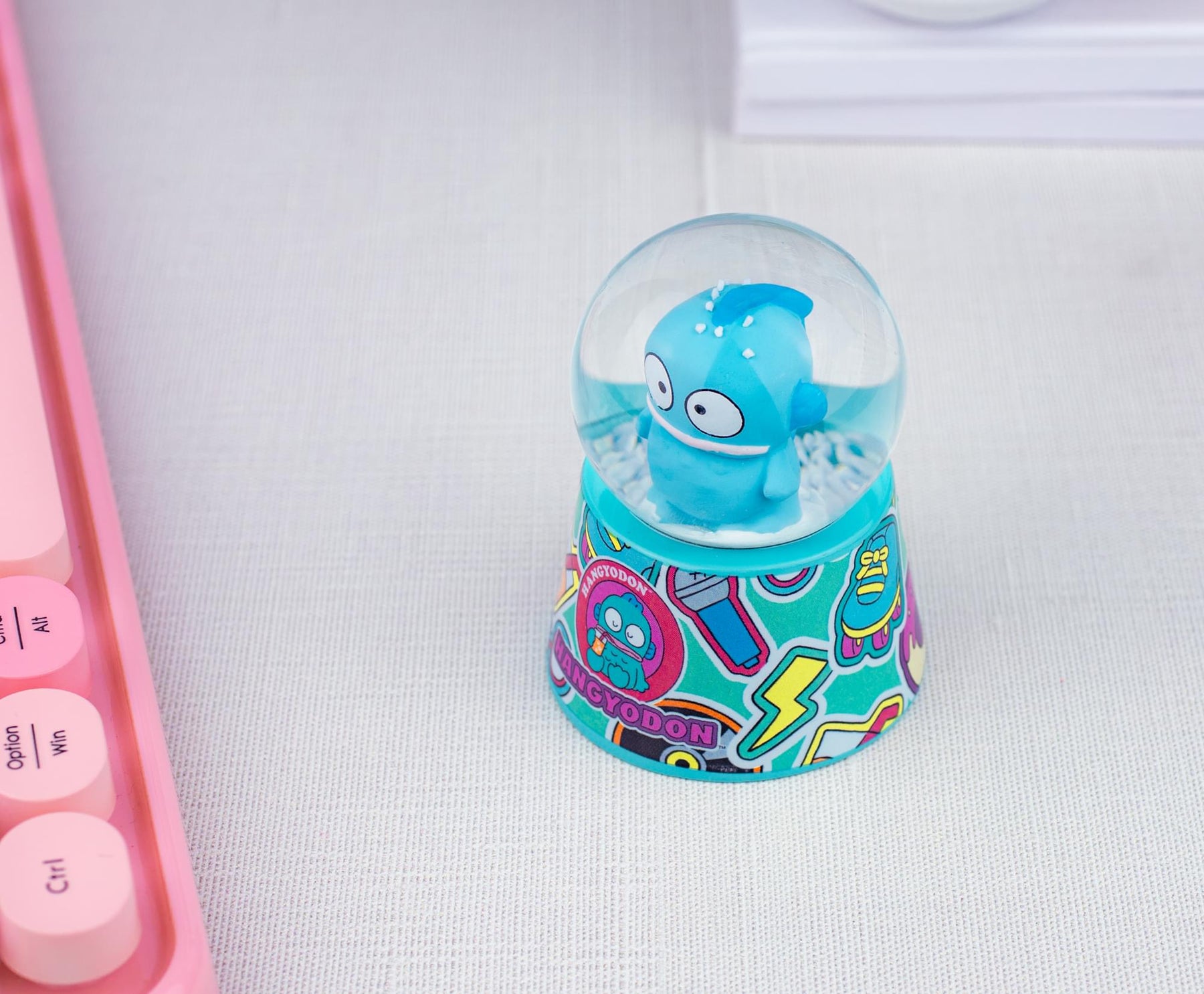 Sanrio Hangyodon 3-Inch Mini Snow Globe