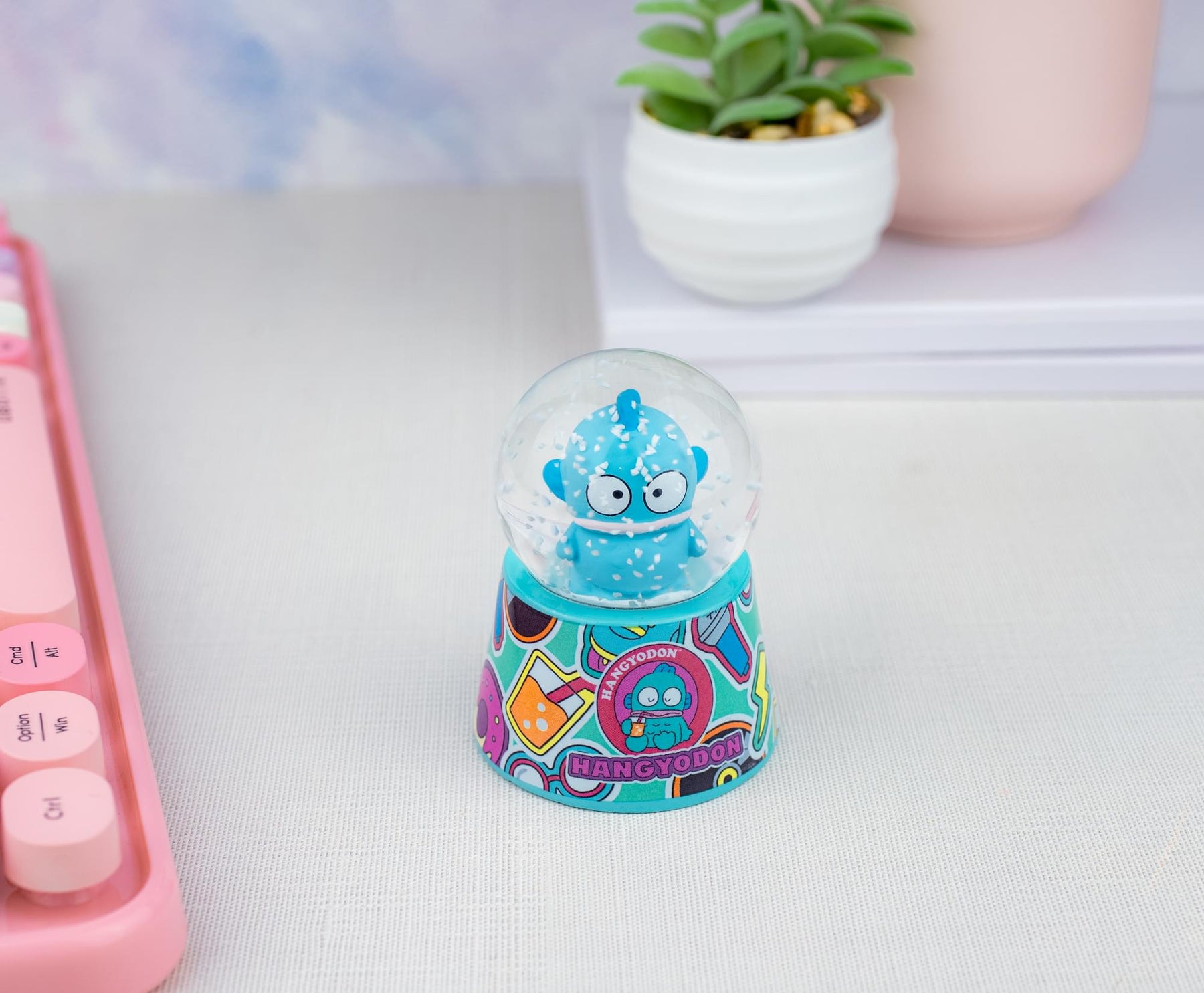 Sanrio Hangyodon 3-Inch Mini Snow Globe