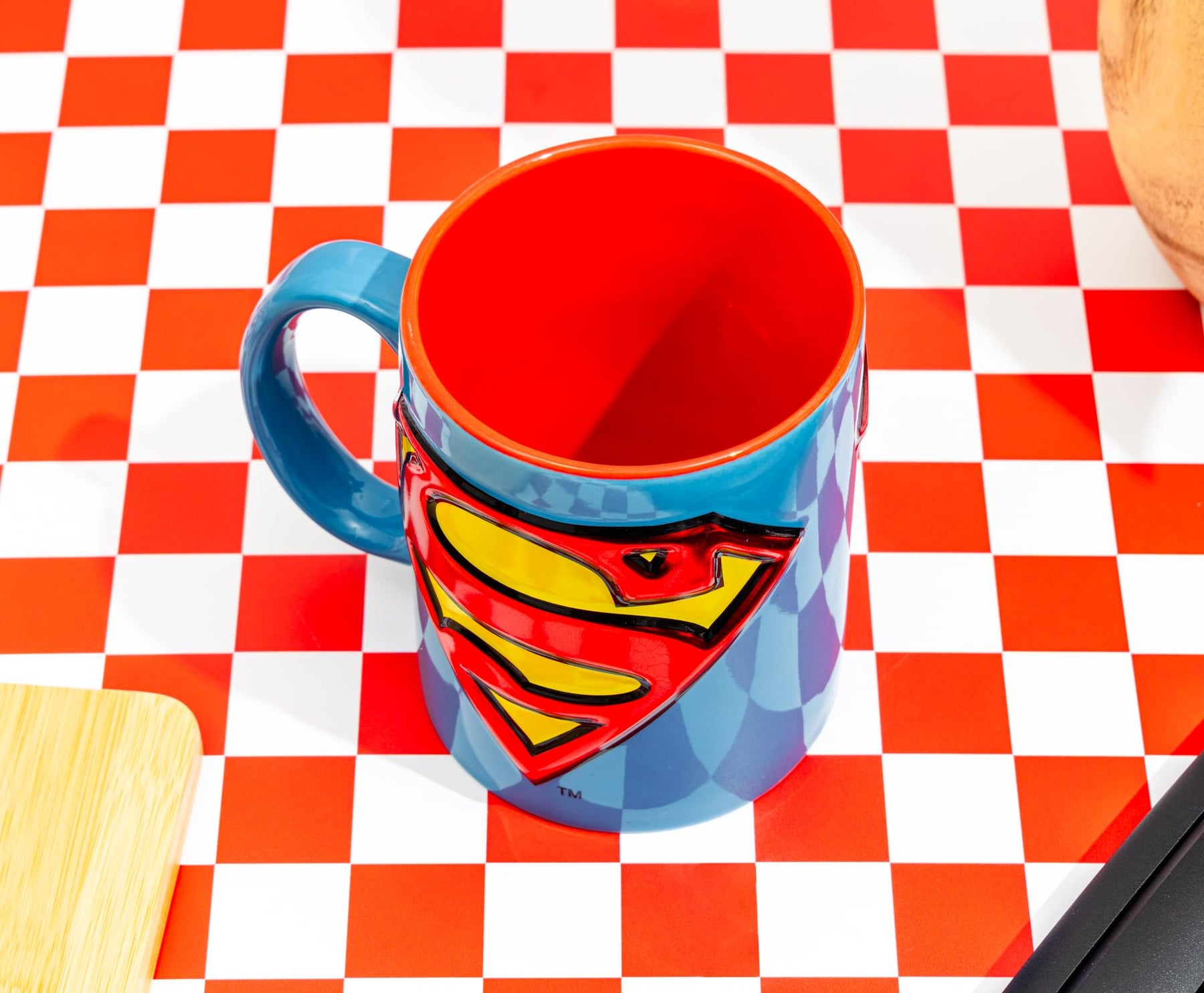 DC Comics Superman Logo Embossed Foil 20-Ounce Ceramic Mug