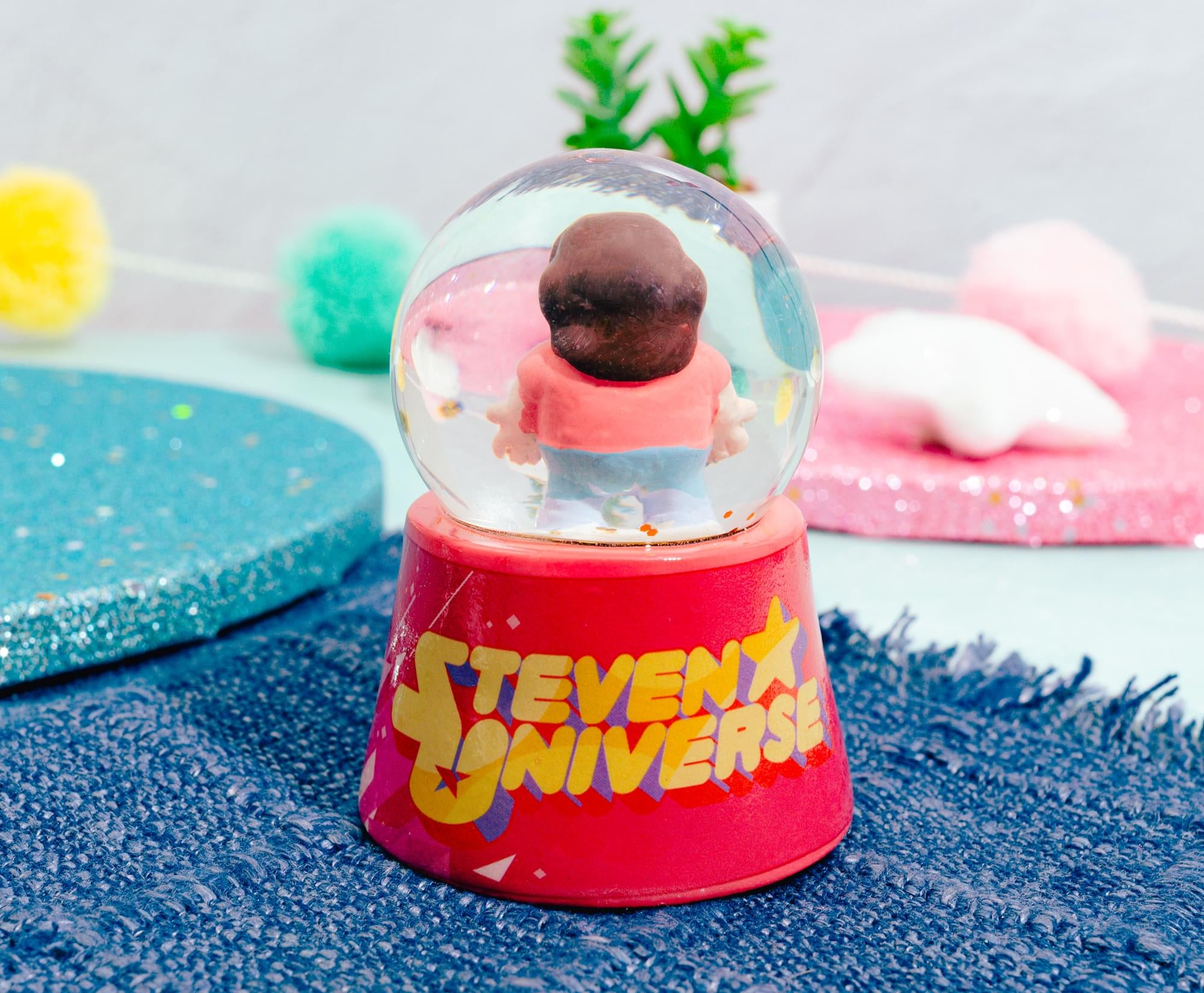Steven Universe Mini Light-Up Snow Globe | 3 Inches Tall
