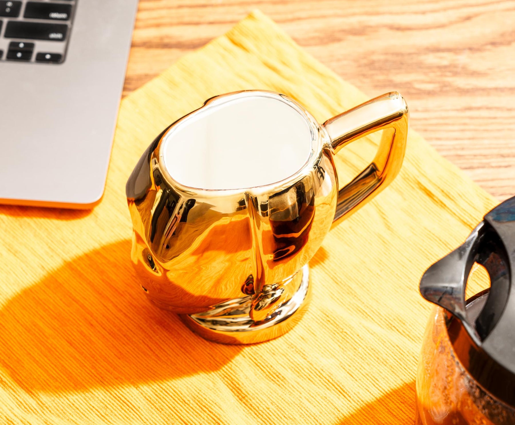 Star Wars C-3P0 Electroplated Sculpted Ceramic Mug | Holds 20 Ounces