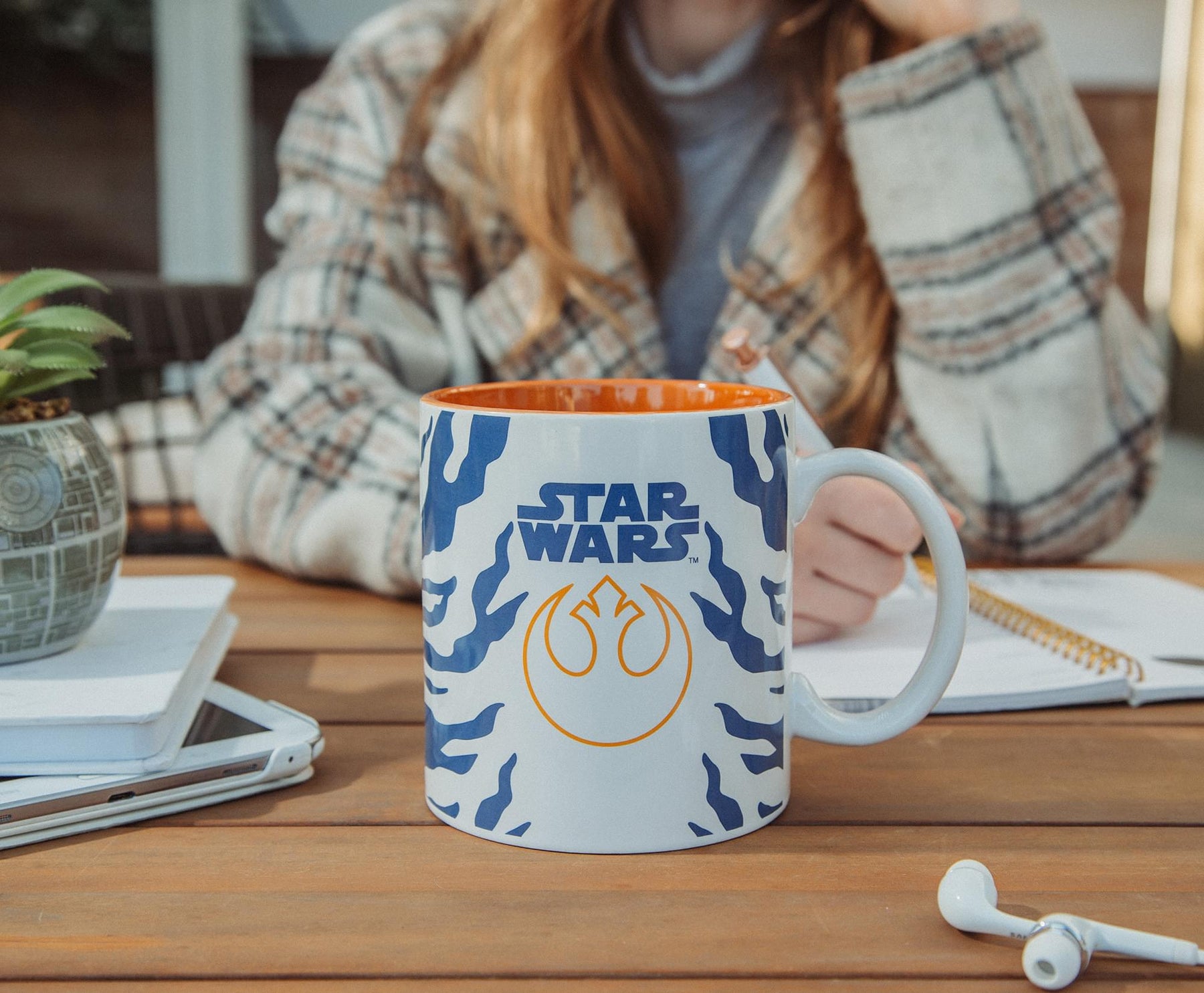 Star Wars Ahsoka Tano Ceramic Mug | Holds 20 Ounces