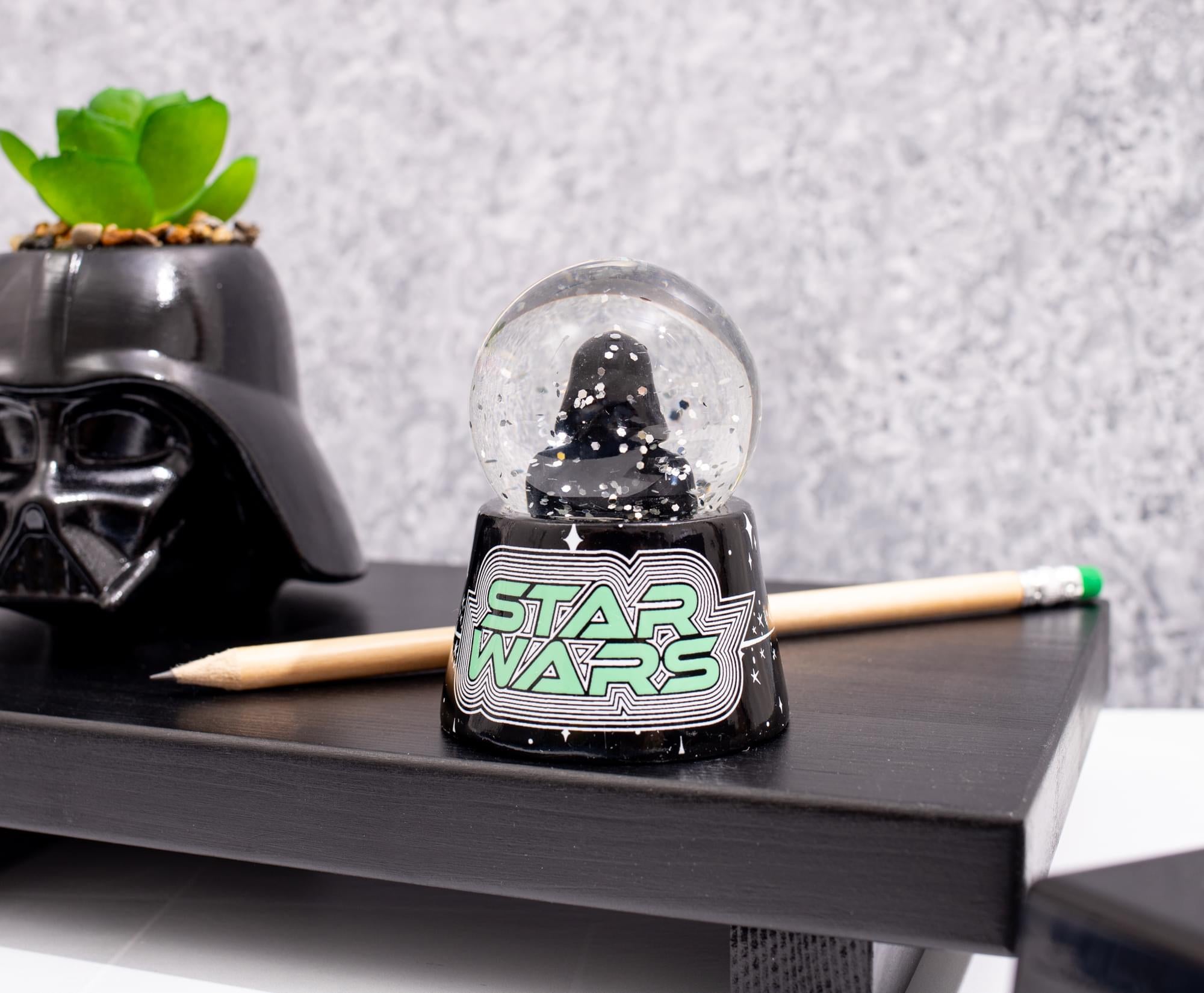 Star Wars Darth Vader 3-Inch Mini Light-Up Snow Globe