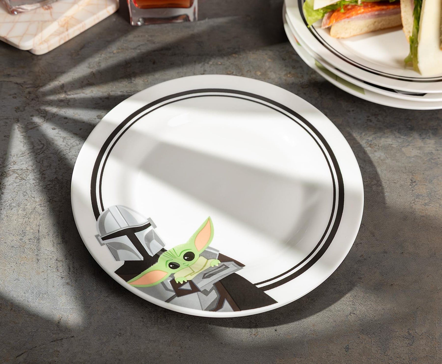 Star Wars: The Mandalorian Mando and Grogu 4-Piece 8-Inch Dinner Plate Set