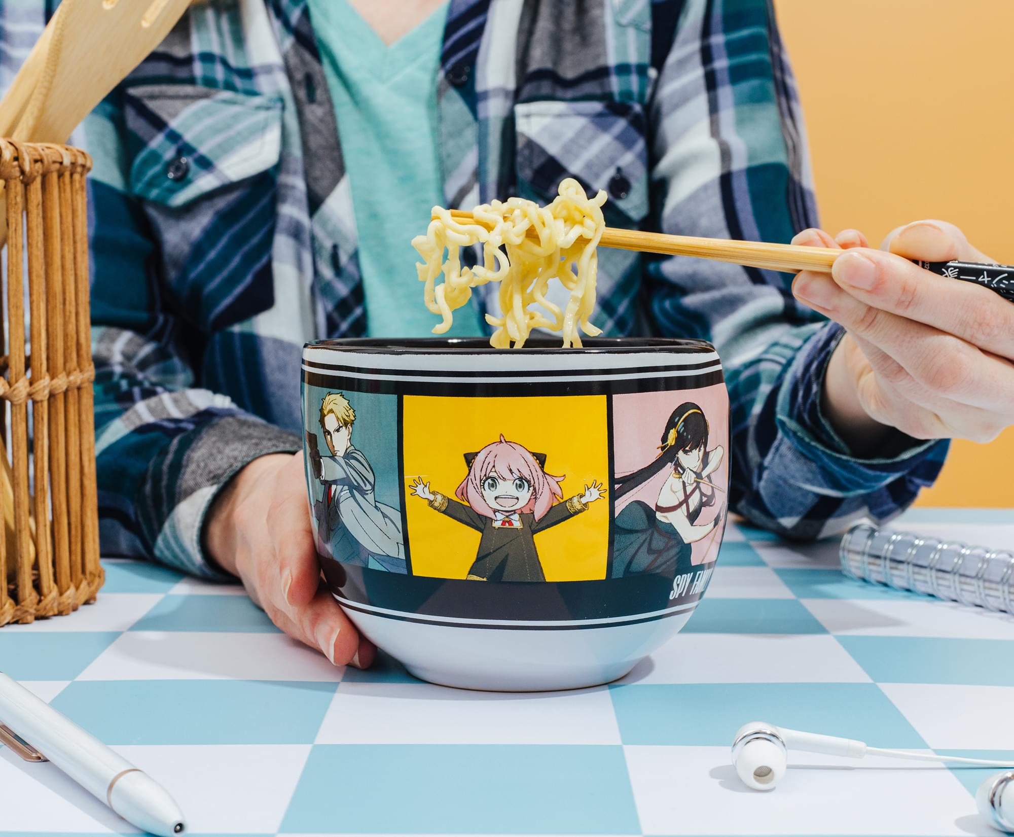 Spy x Family Character Grid 20-Ounce Ramen Bowl and Chopstick Set