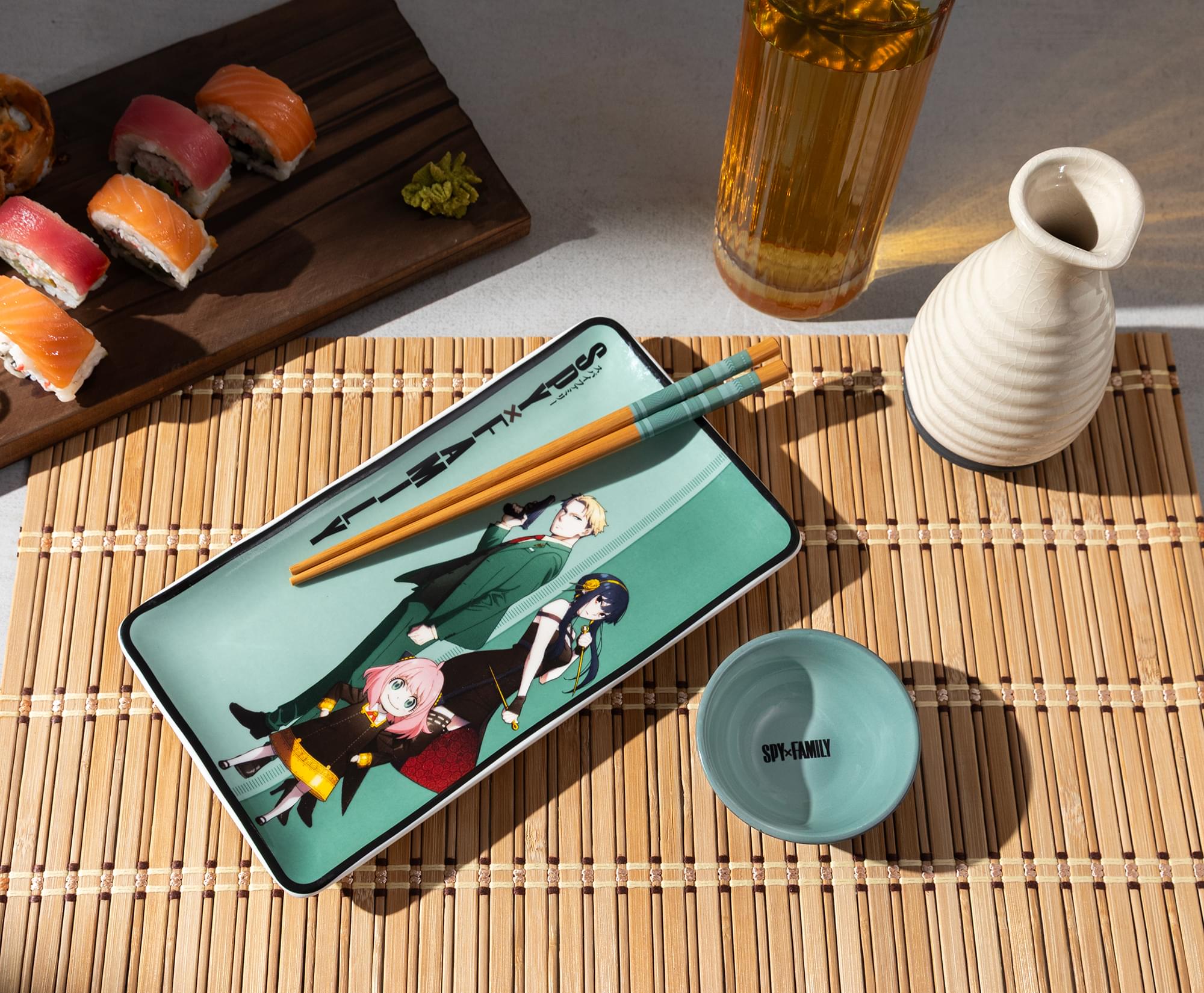Spy x Family Trio 3-Piece Ceramic Sushi Set With Sauce Bowl and Chopsticks