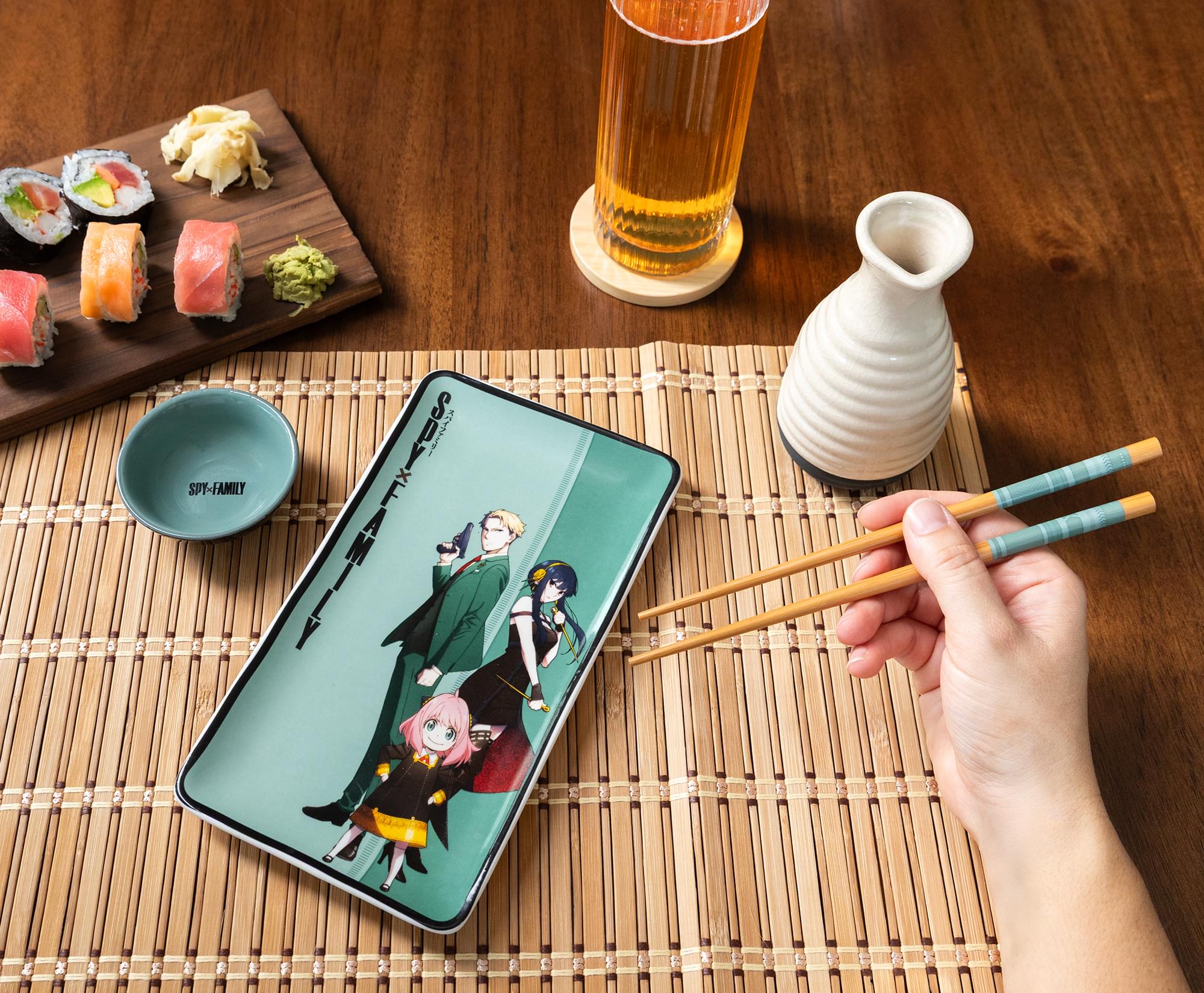 Spy x Family Trio 3-Piece Ceramic Sushi Set With Sauce Bowl and Chopsticks