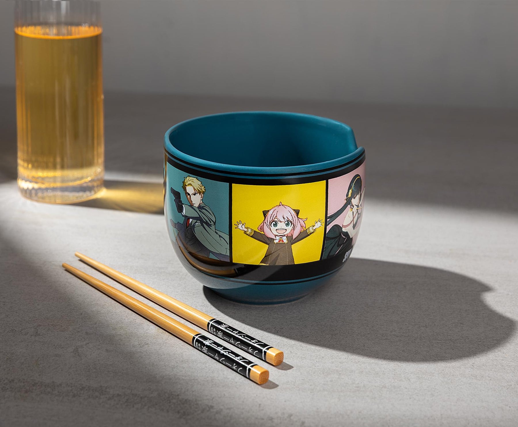 Spy x Family Character Grid 20-Ounce Ceramic Ramen Bowl and Chopstick Set