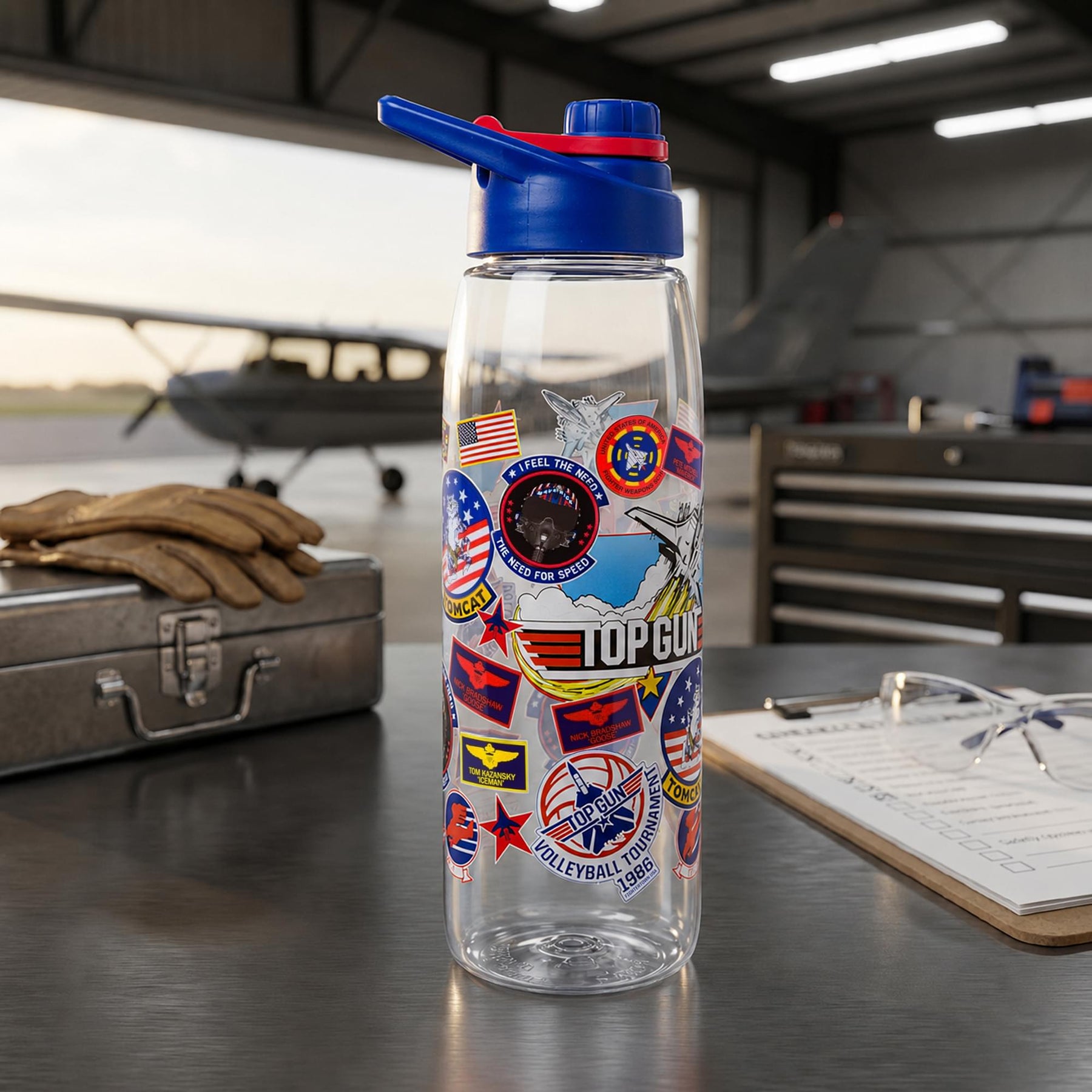 Top Gun Badges 28-Ounce Plastic Water Bottle With Lid