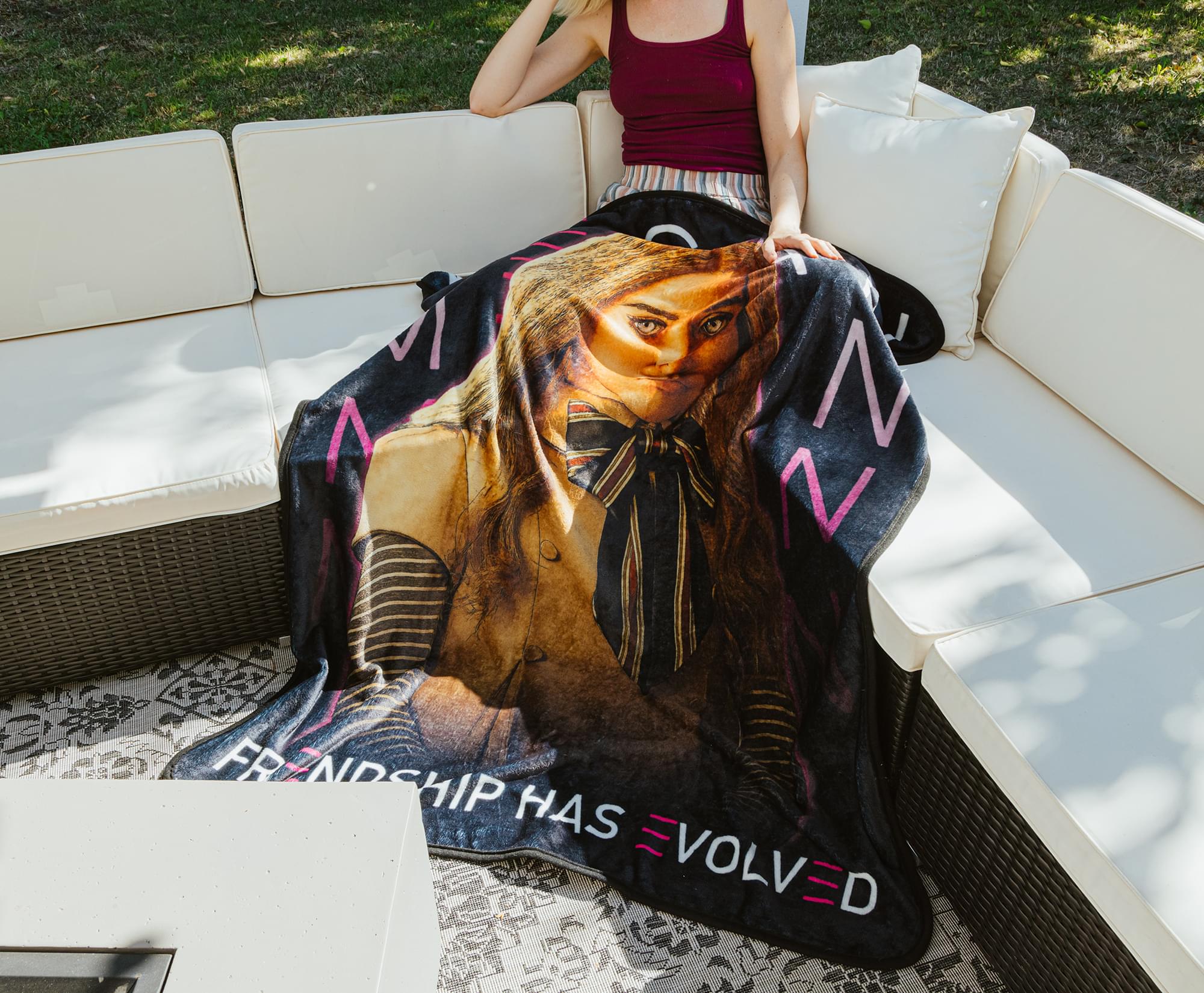 M3GAN "Friendship Has Evolved" Raschel Throw Blanket | 45 x 60 Inches