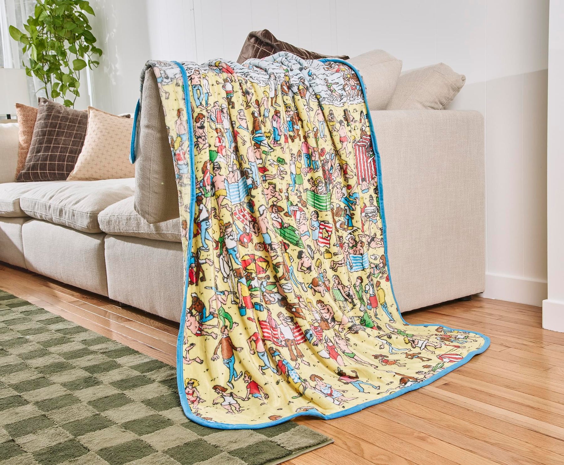 Where's Waldo? Beach Scene Fleece Throw Blanket | 45 x 60 Inches