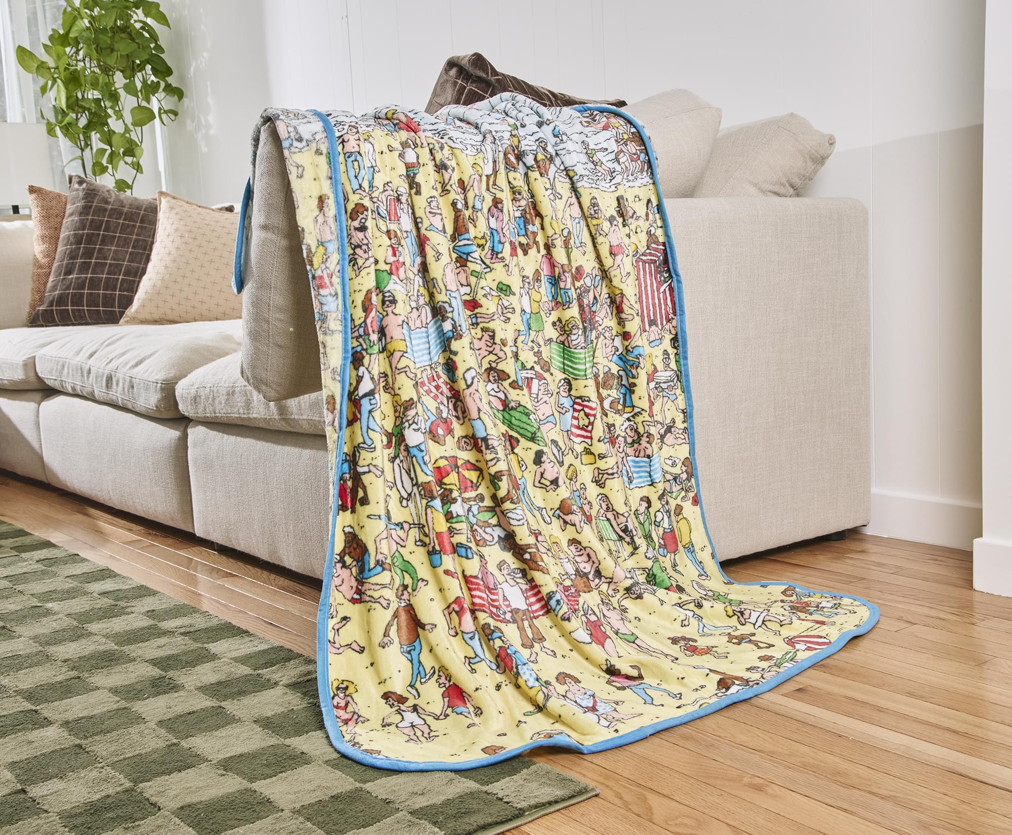 Where's Waldo? Beach Scene Fleece Throw Blanket | 45 x 60 Inches