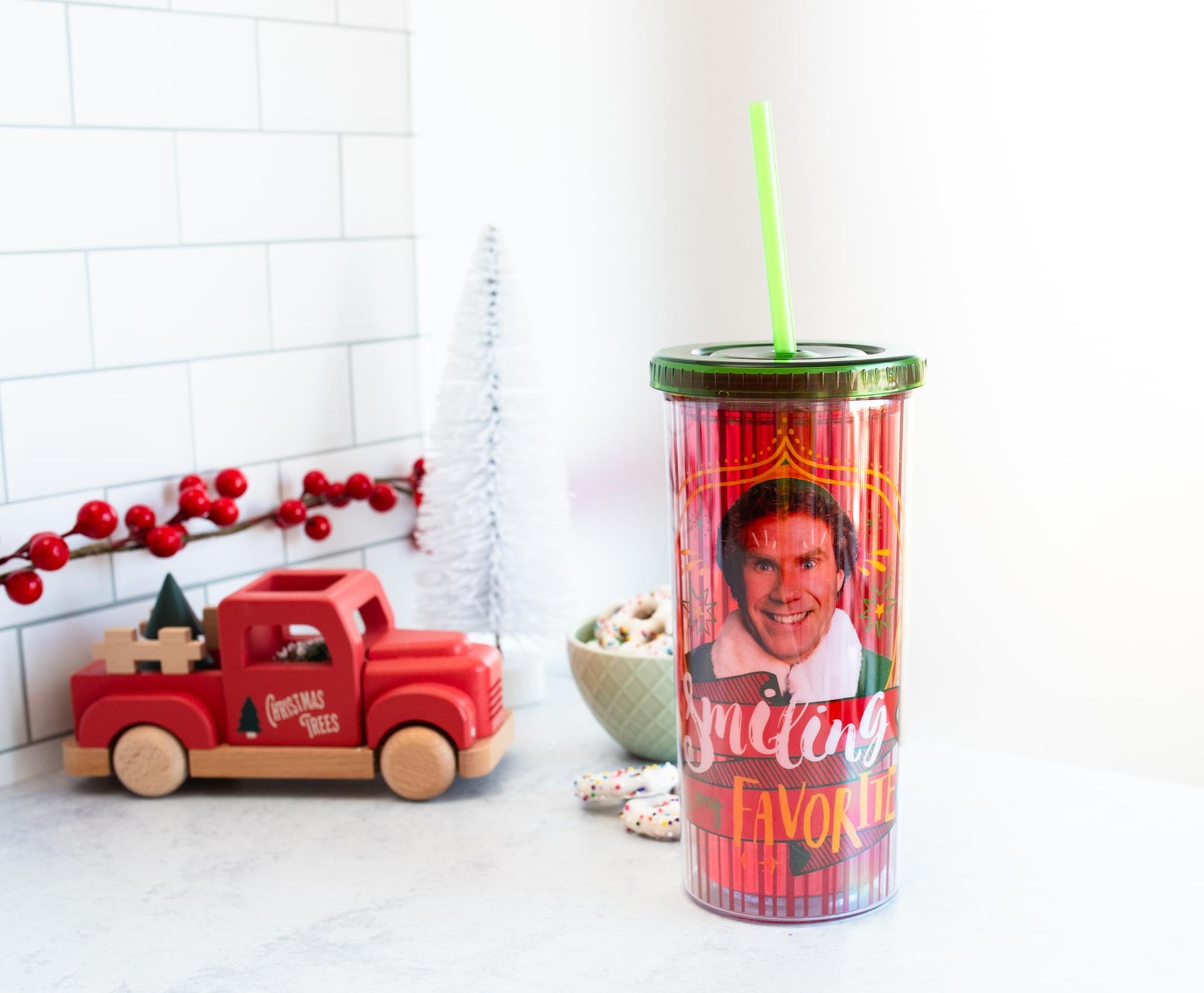 Elf "Smiling's My Favorite" Carnival Cup With Lid and Straw | Holds 20 Ounces