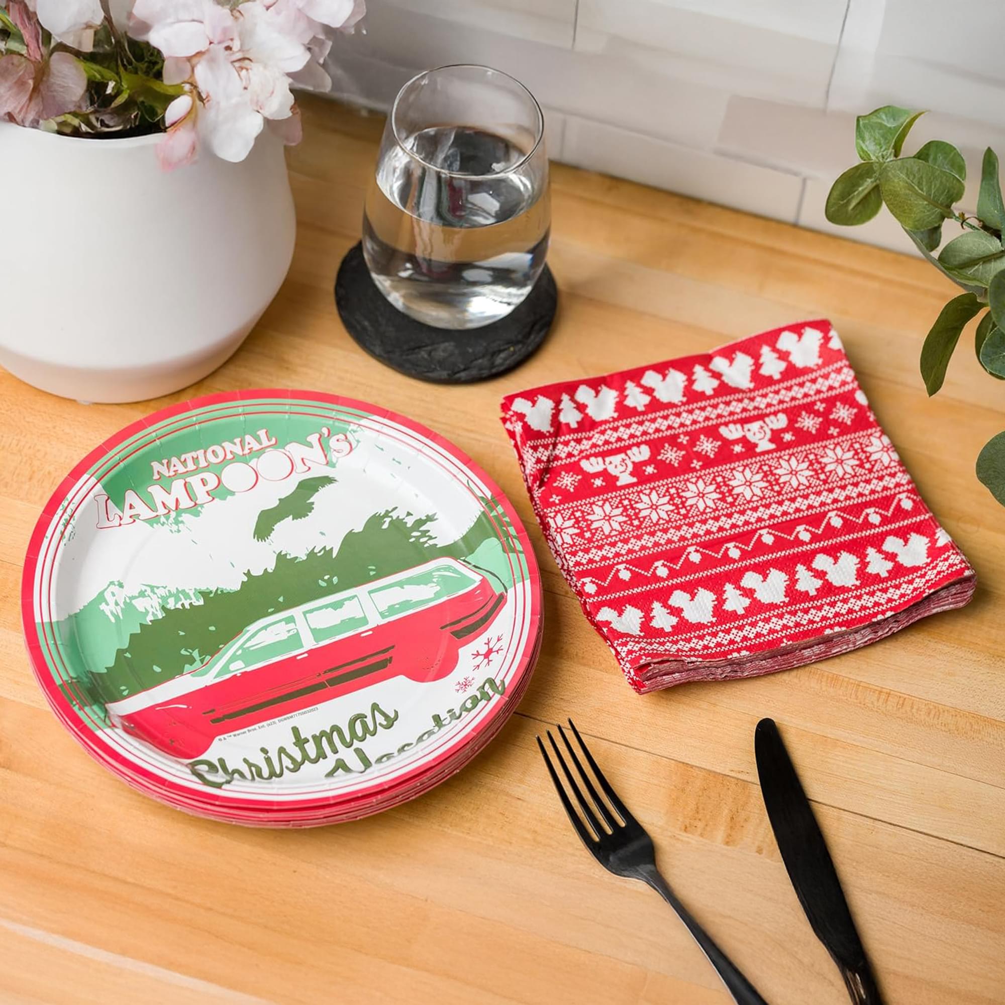 National Lampoon's Christmas Vacation 32 Count Paper Napkin and Plate Party Pack