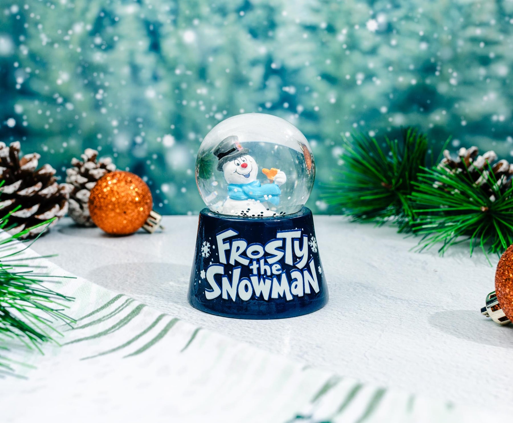 Frosty The Snowman 3-Inch Mini Light-Up Snow Globe