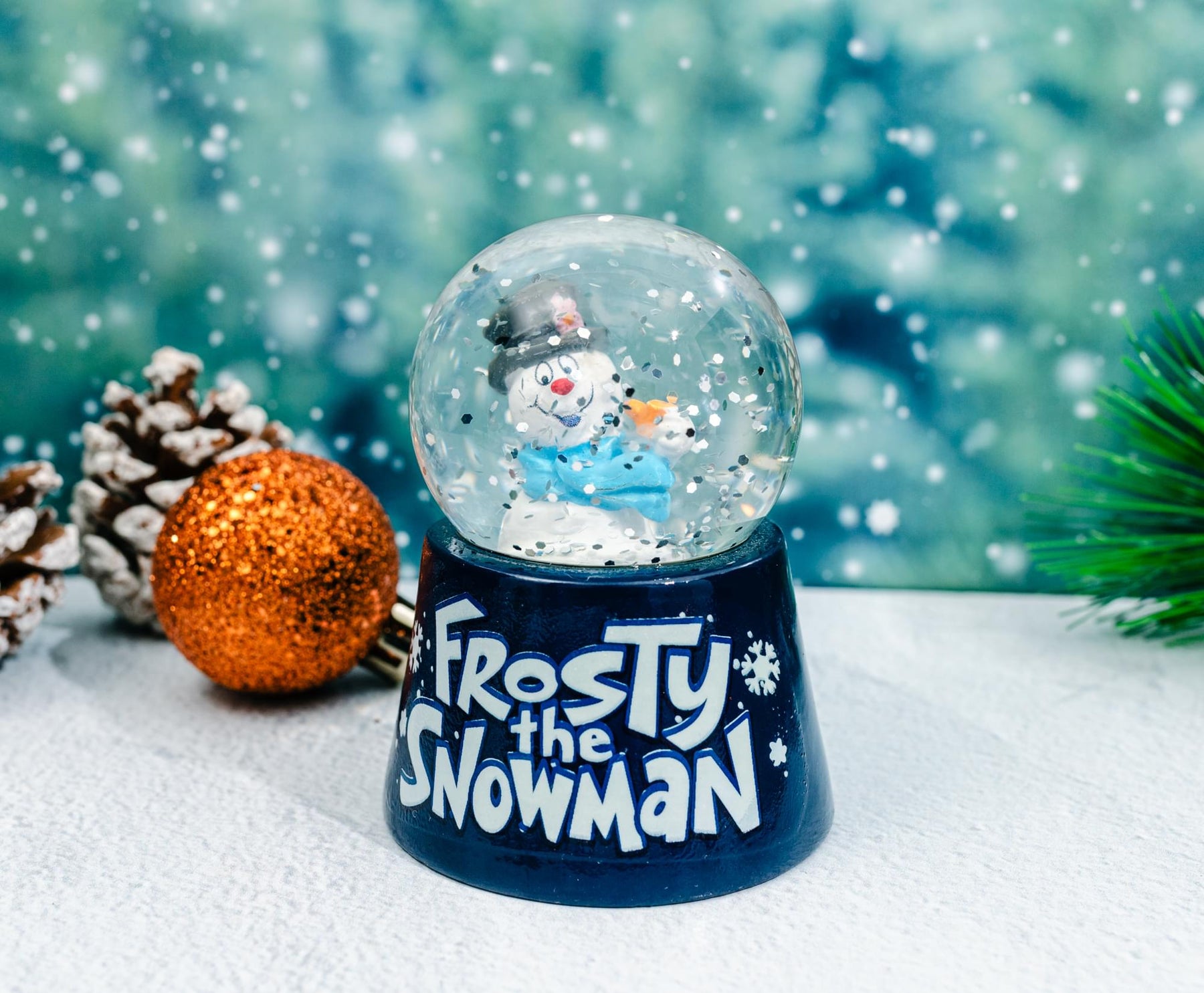 Frosty The Snowman 3-Inch Mini Light-Up Snow Globe