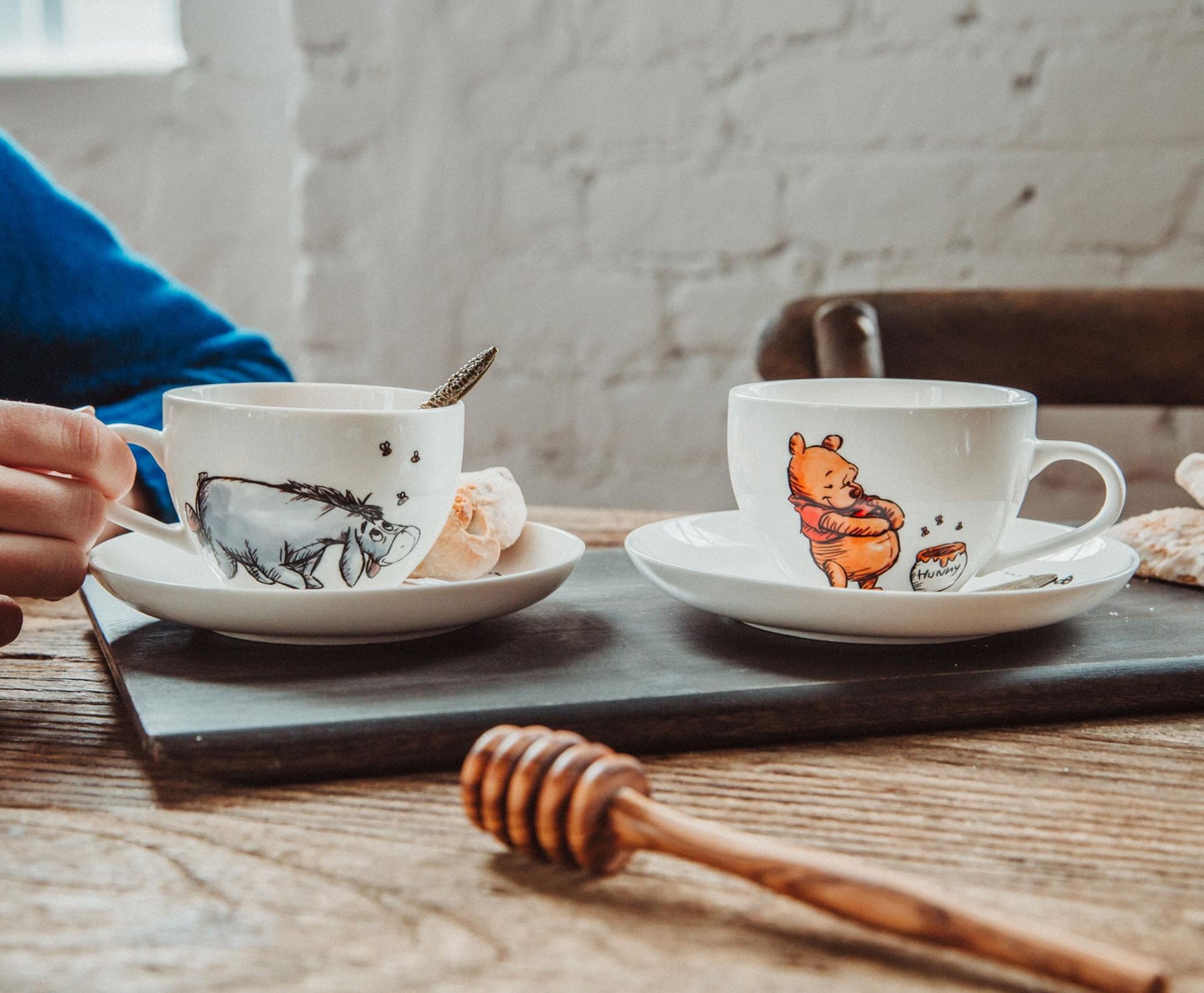 Disney Winnie the Pooh Bone China 4-Piece Teacup and Saucer Set