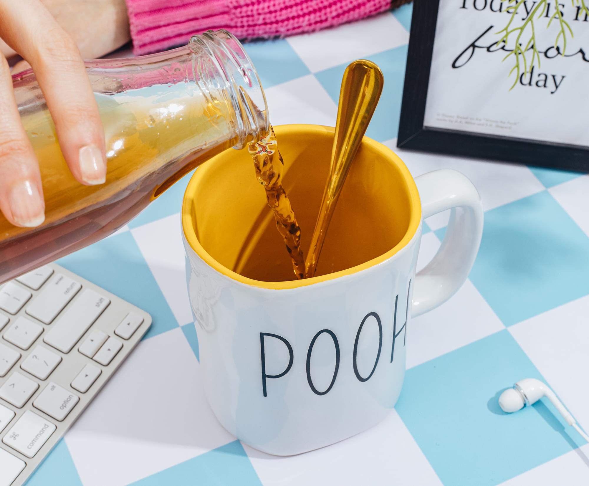 Disney Winnie the Pooh Ceramic Pottery Mug | Holds 25 Ounces