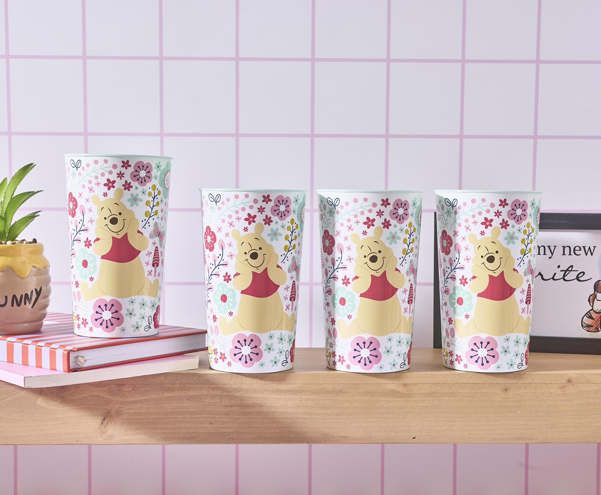 Disney Winnie The Pooh Flowers 22-Ounce Plastic Cups | Set Of 4