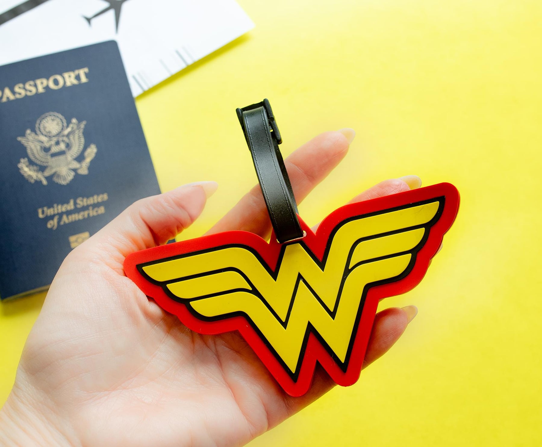 DC Comics Wonder Woman Logo Travel Luggage Tag With Suitcase ID Card Label