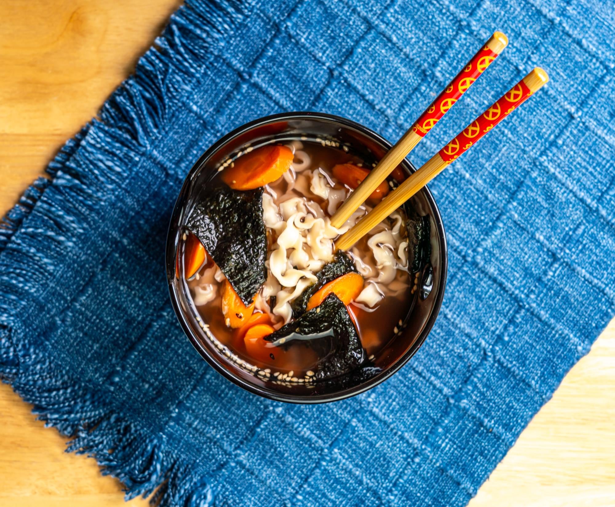 Marvel X-Men Characters 20-Ounce Ramen Bowl and Chopstick Set
