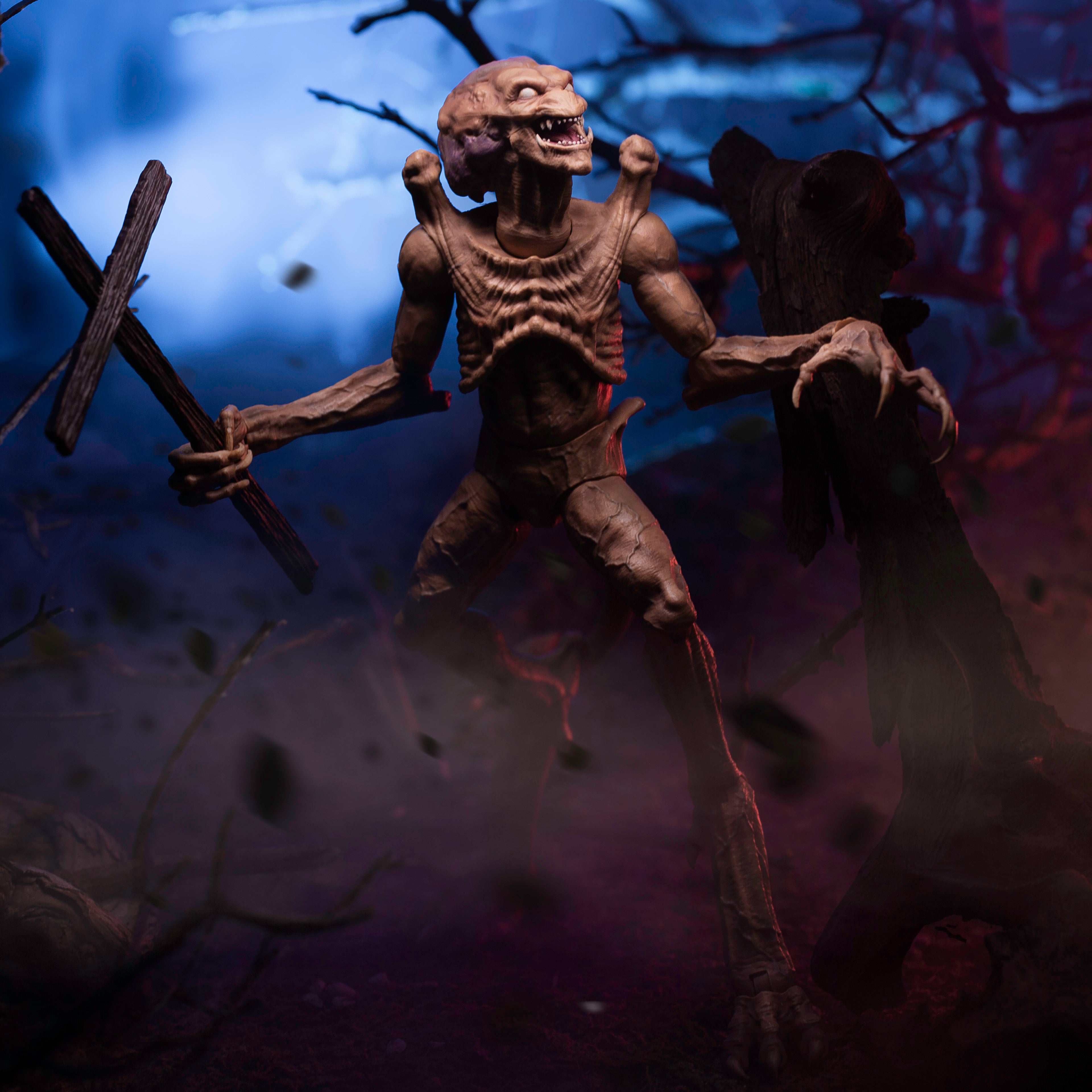 Pumpkinhead 1:12 Scale Premium Action Figure | Exclusive Signature Edition