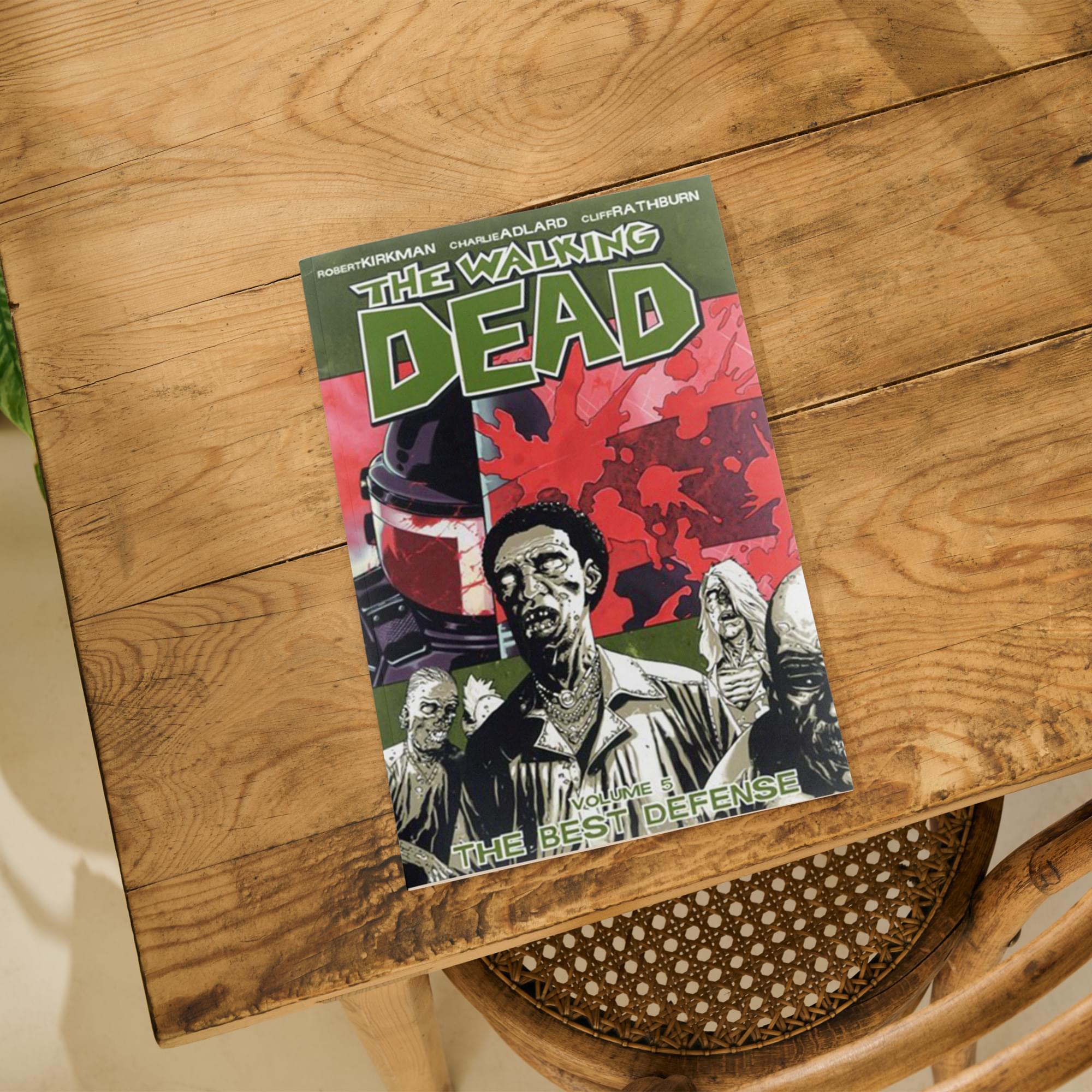 The Walking Dead, Vol. 5: The Best Defense Trade Paperback