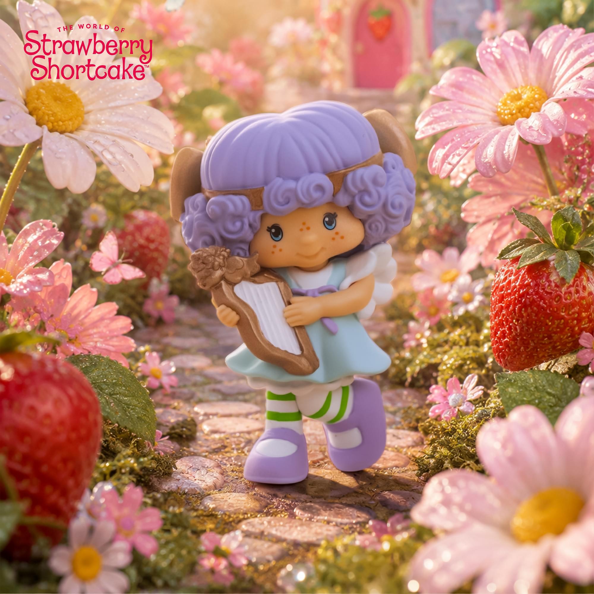 Strawberry Shortcake 2.5-Inch Figure | Angel Cake