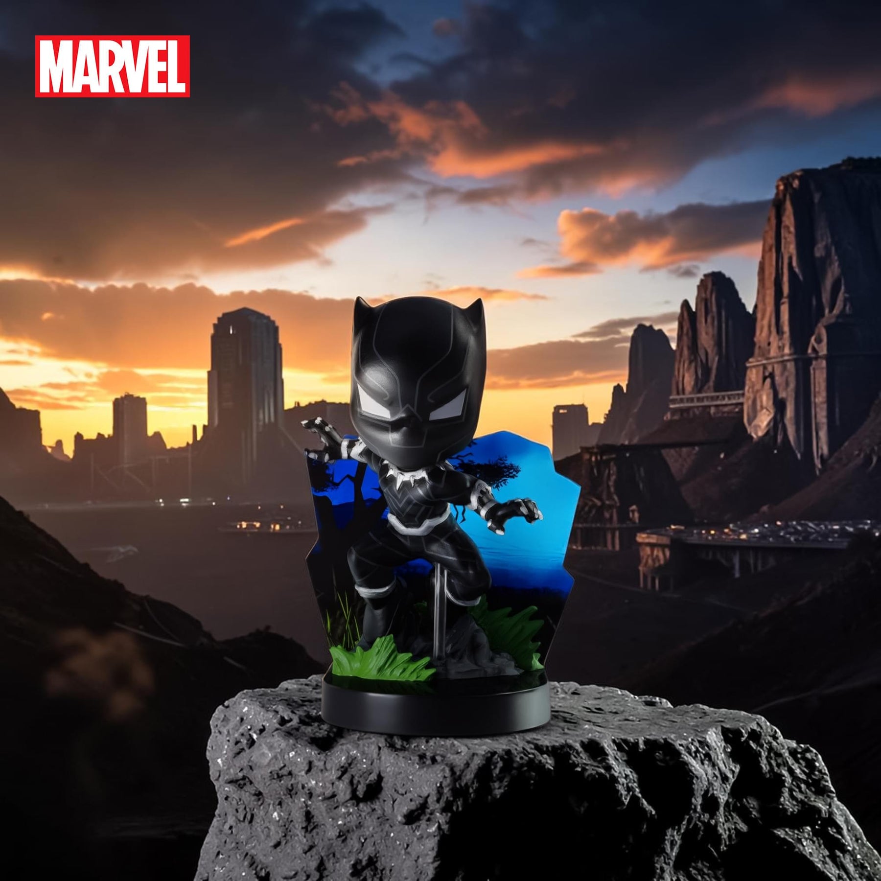 Marvel Black Panther 4-Inch Superama Kinetic Energy Diorama