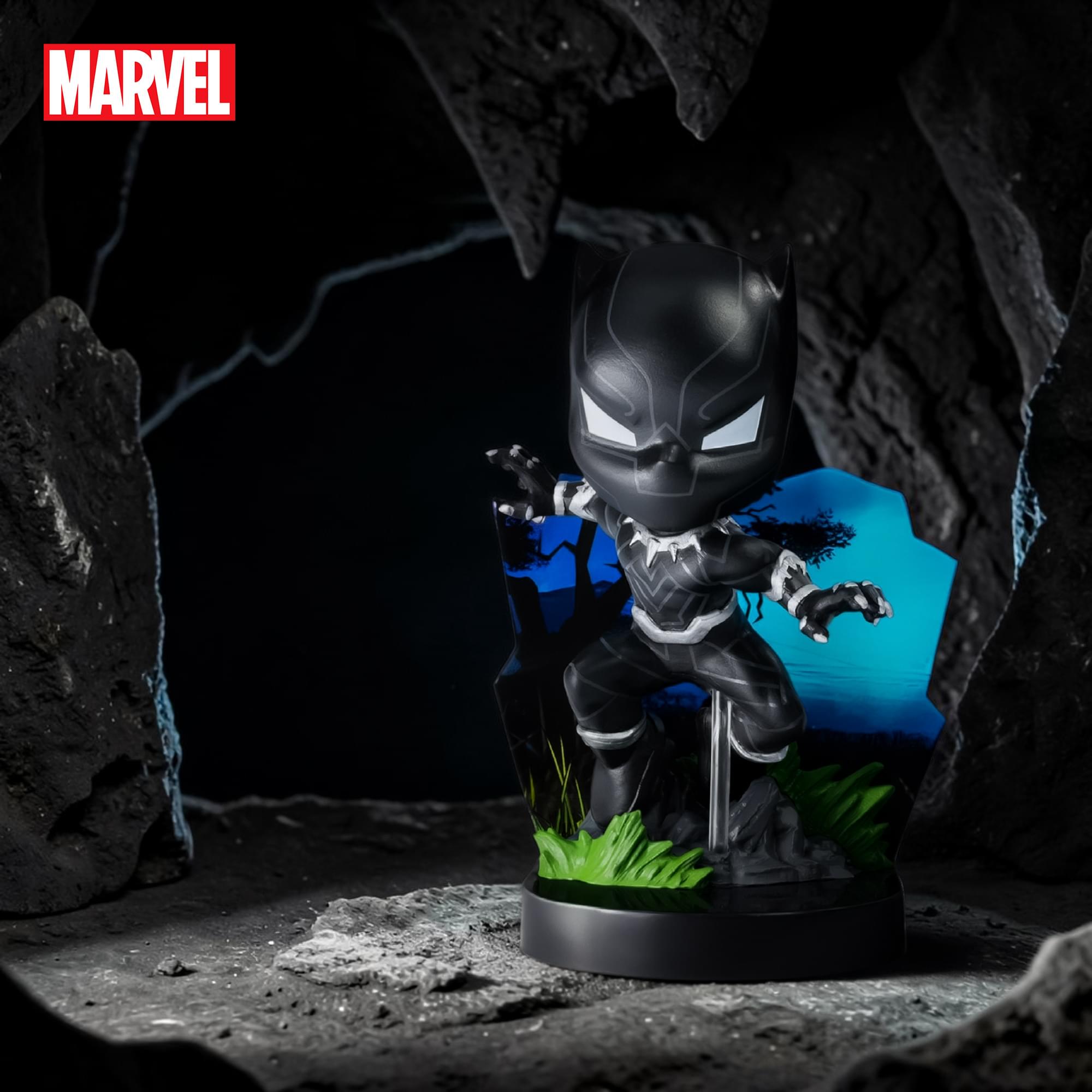 Marvel Black Panther 4-Inch Superama Kinetic Energy Diorama
