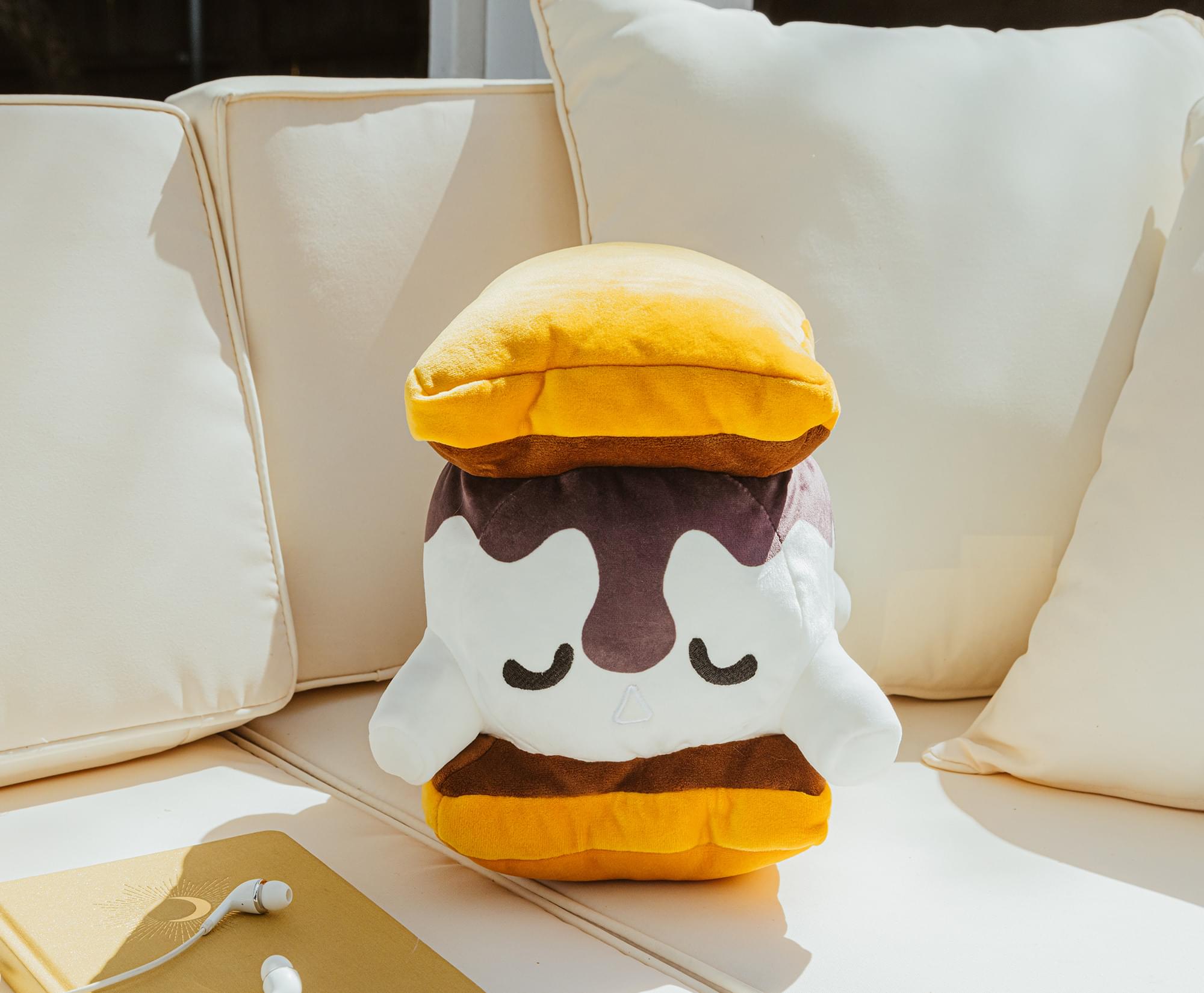 MoshiOshis S'more 9-Inch Character Plush Toy | Yume Mashumaro