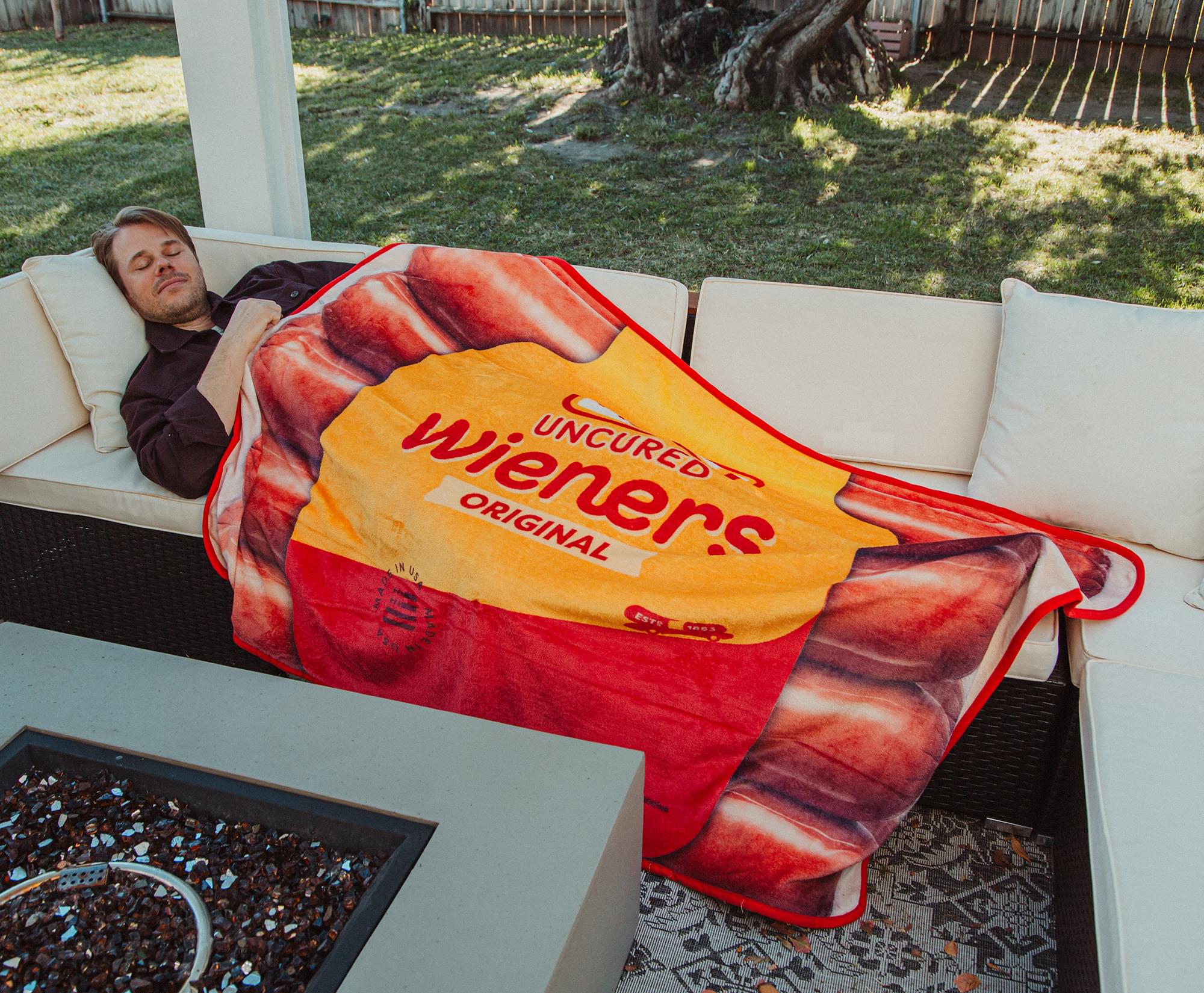 Oscar Mayer Jumbo Hot Dogs Fleece Throw Blanket | 45 x 60 Inches