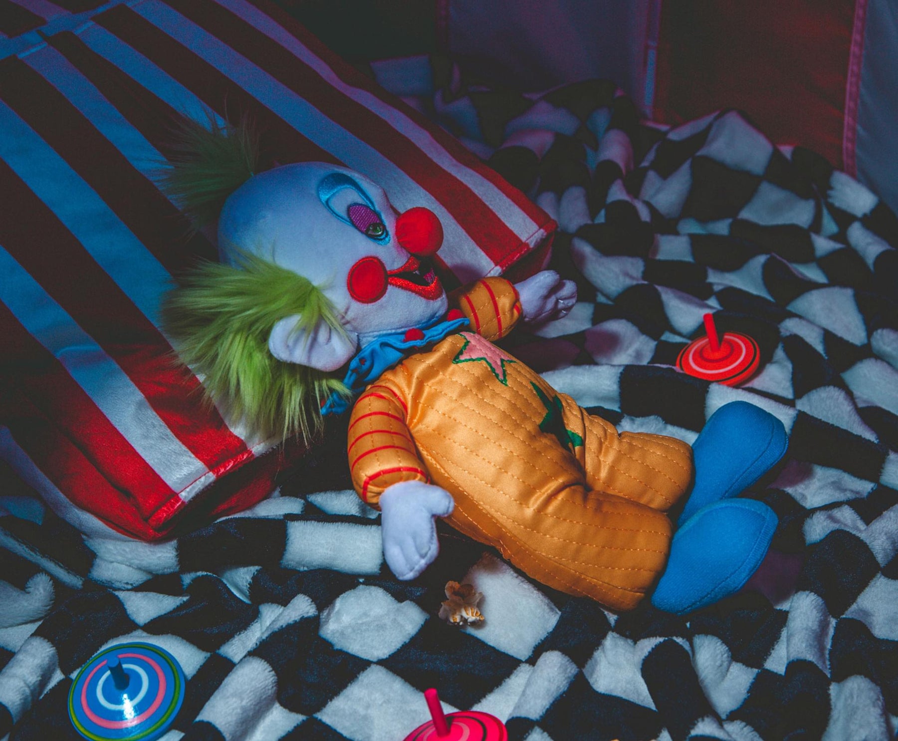 Toynk Horror Reachers Killer Klowns Shorty 13-inch Boxing Puppet