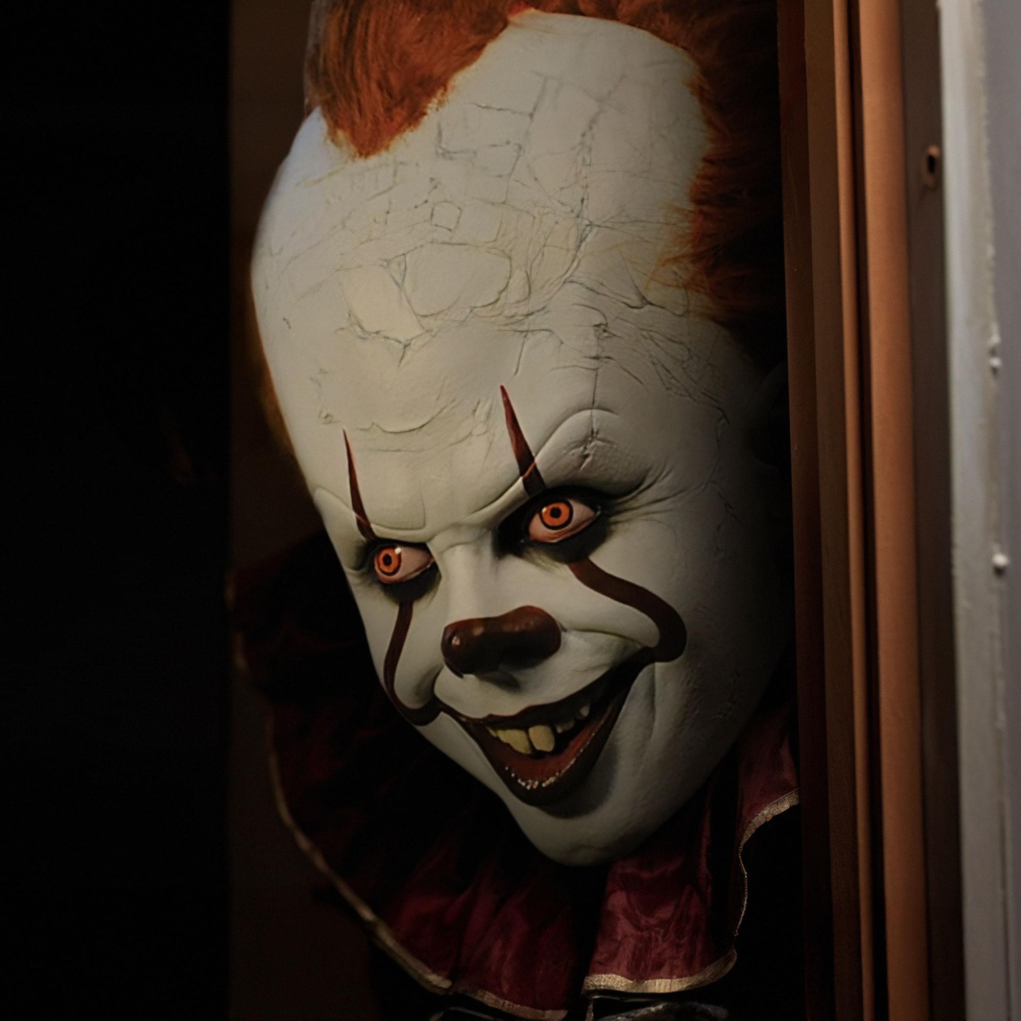IT Pennywise Adult Latex Costume Mask | Deluxe Edition