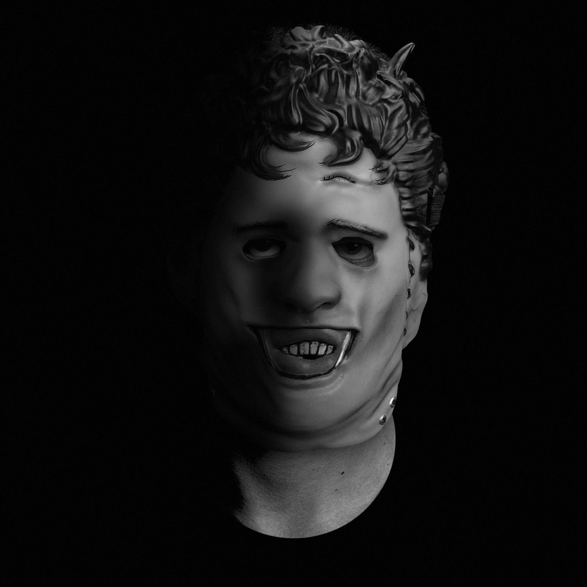 The Texas Chainsaw Massacre (1974) Killing Adult Retro Injection Costume Mask