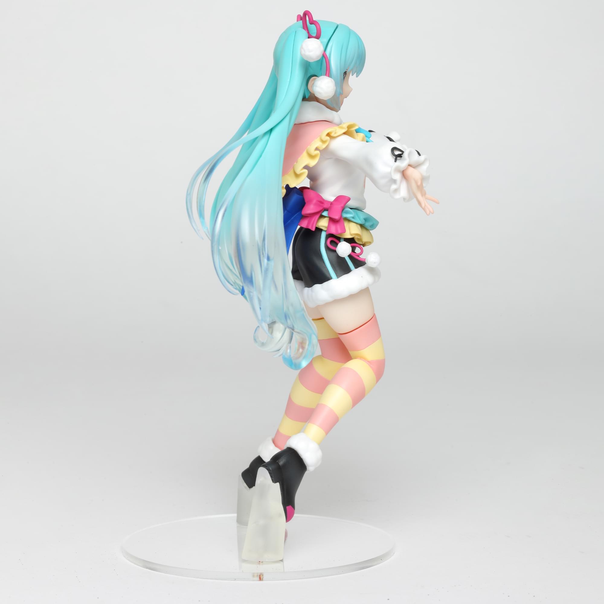 Vocaloid Hatsune Miku Figure | Winter Image Version