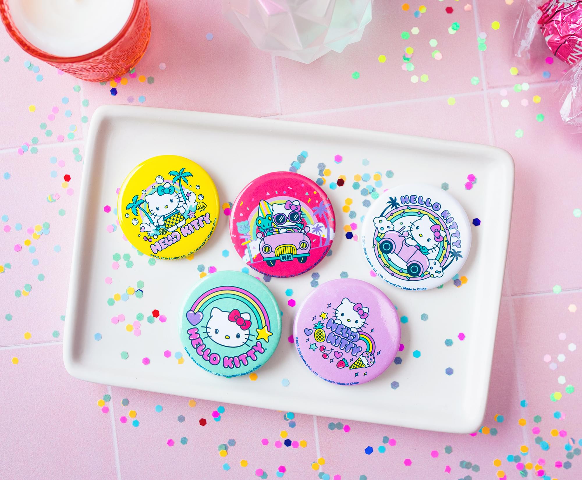 Sanrio Hello Kitty Pretty Pastels 5-Piece Tin Pin Button Set