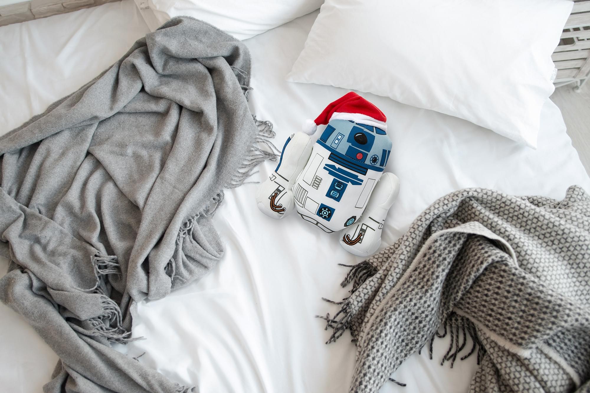 Stuffed Star Wars Plush Toy - 9" Talking Santa R2D2 Doll