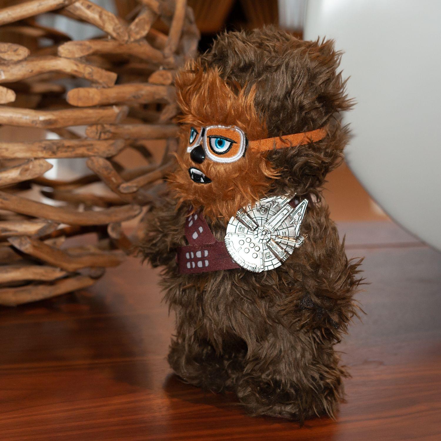 Star Wars Chewbacca Interactive Walk N' Roar | Moves & Makes Noise | 12" Plush w/ Millennium Falcon Pin