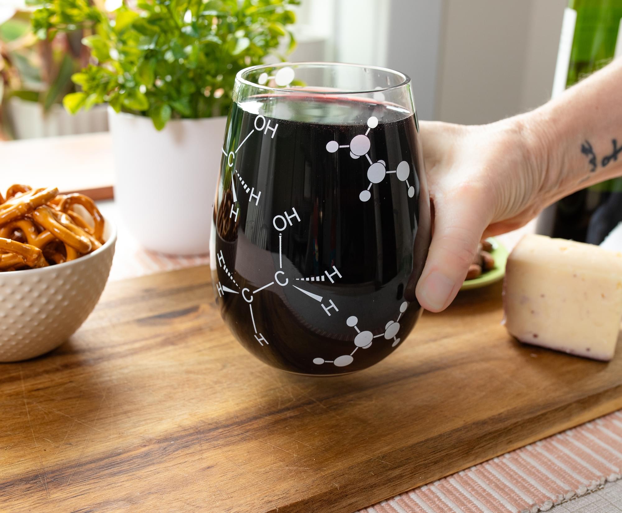 Chemistry Themed 21oz Stemless Wine Glass