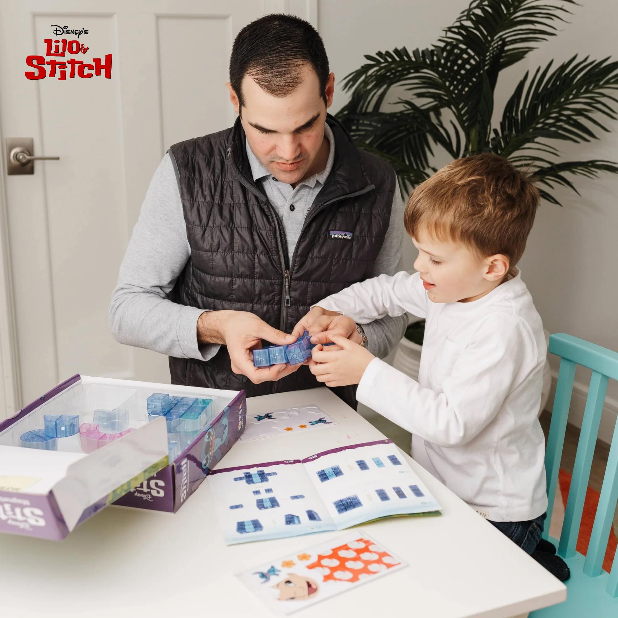 Disney Lilo & Stitch 53-Piece Magnetic Cube Kit