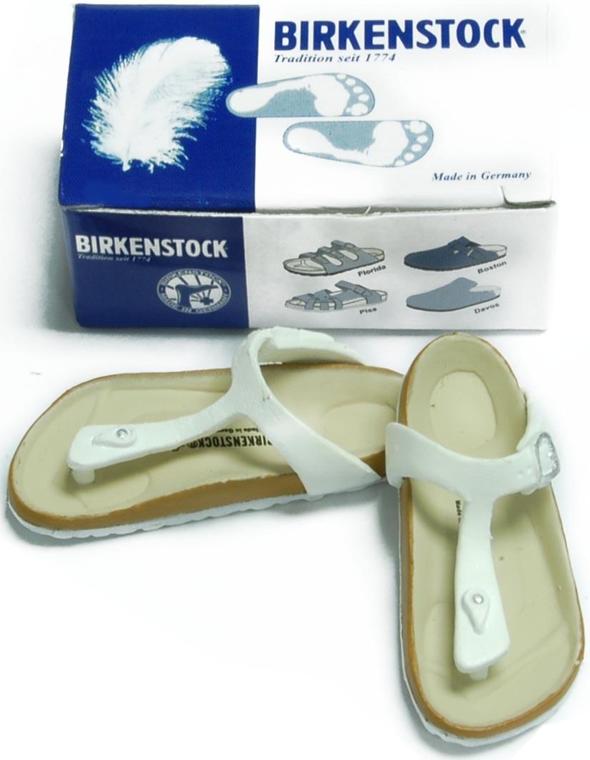 Birkenstock Capsule Shoe Miniature: Gizeh