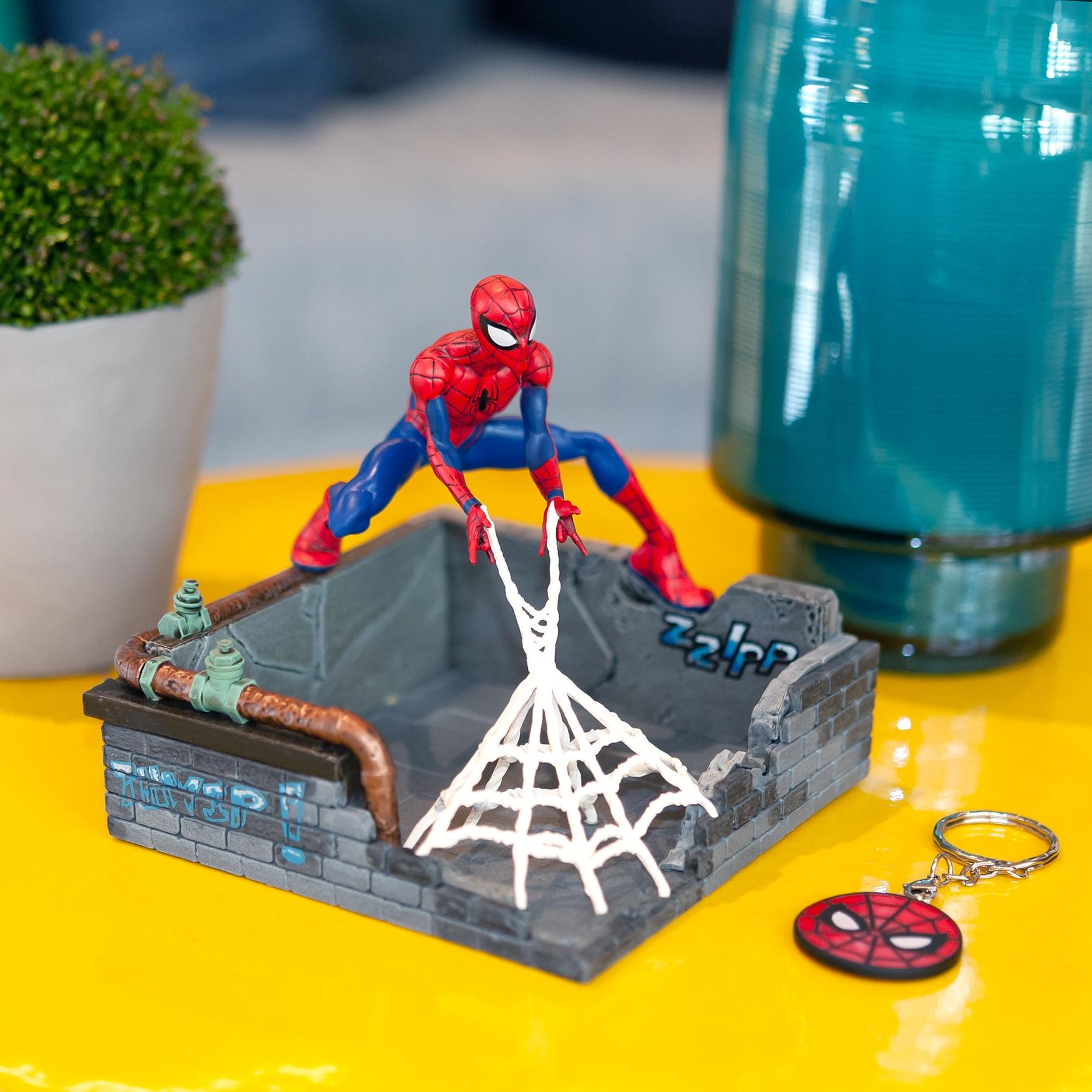 Marvel Spider-Man Finders Keypers Statue | Official Spider-Man Key Holder Figure